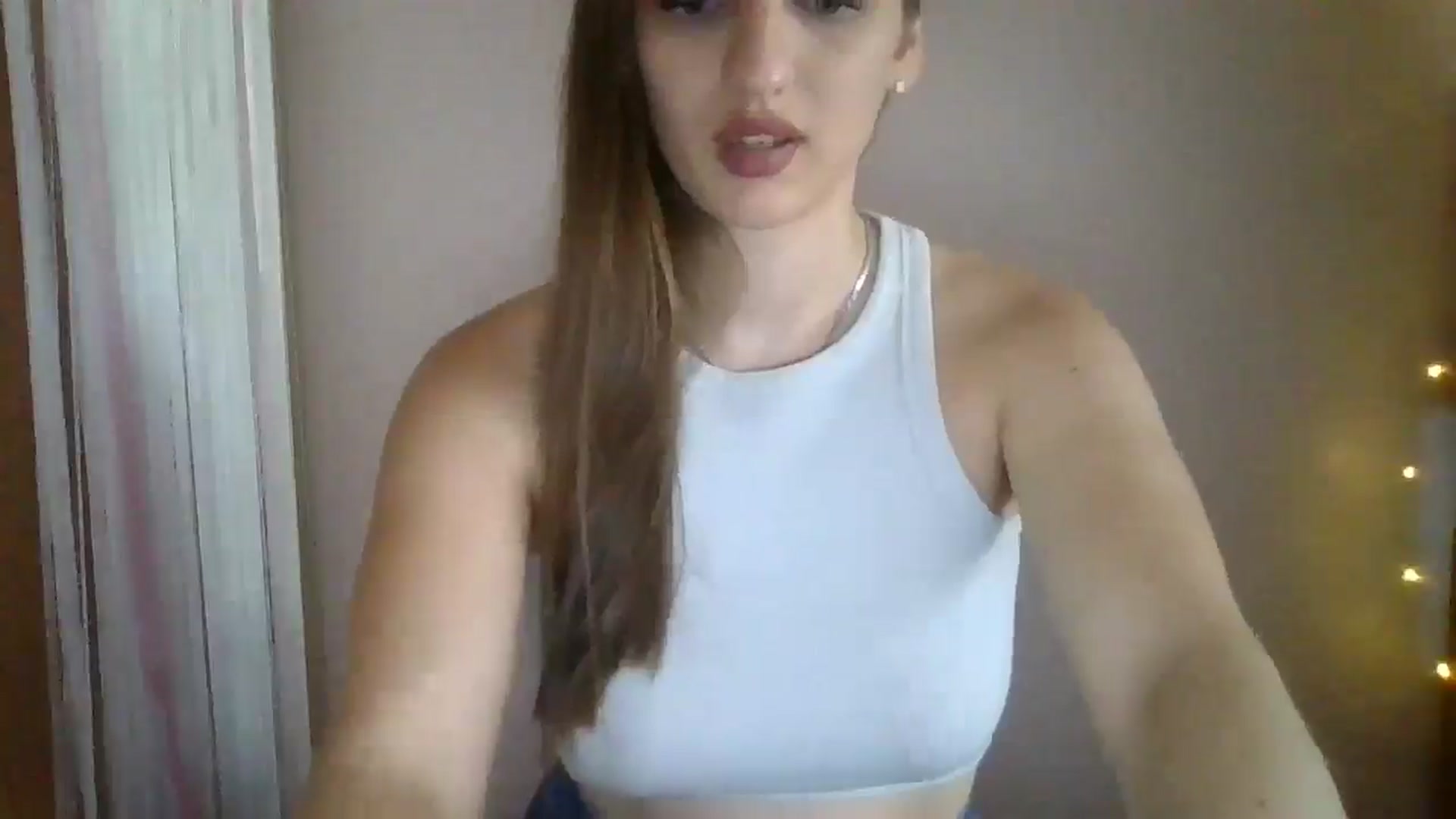 Gallery image thumbnail from SarahMills's myfreecams stream on, 08/11/2025, 14:58 image 5 of 20