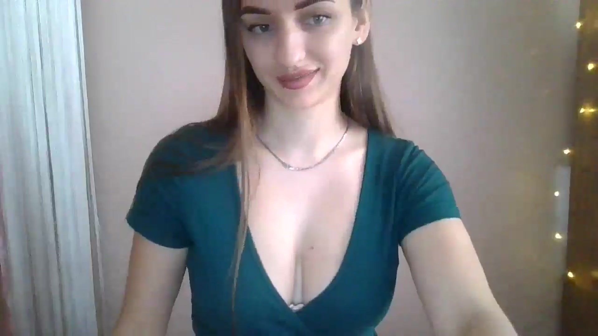Gallery image thumbnail from SarahMills's myfreecams stream on, 08/14/2025, 09:40 image 11 of 20