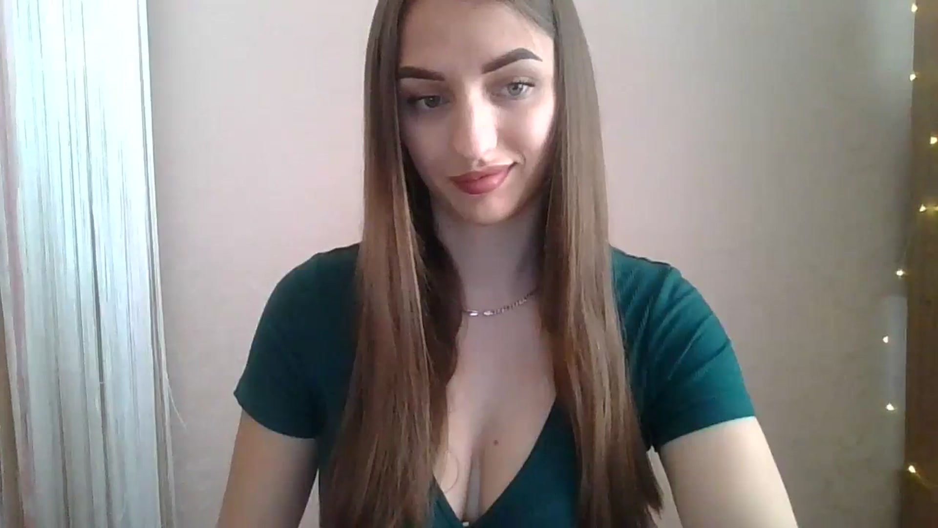 Gallery image thumbnail from SarahMills's myfreecams stream on, 08/14/2025, 10:01 image 13 of 20
