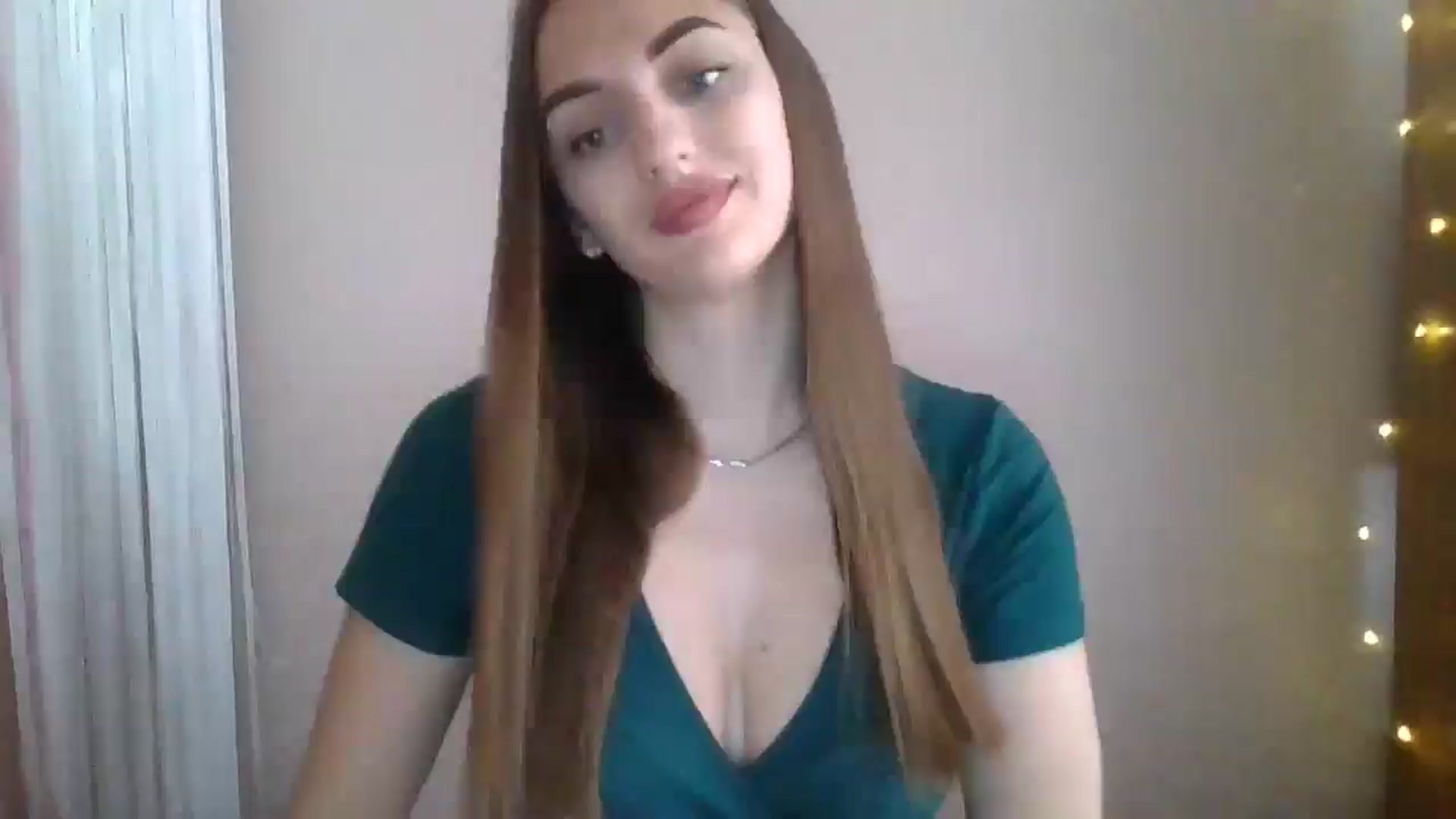 Gallery image thumbnail from SarahMills's myfreecams stream on, 08/14/2025, 10:01 image 8 of 20