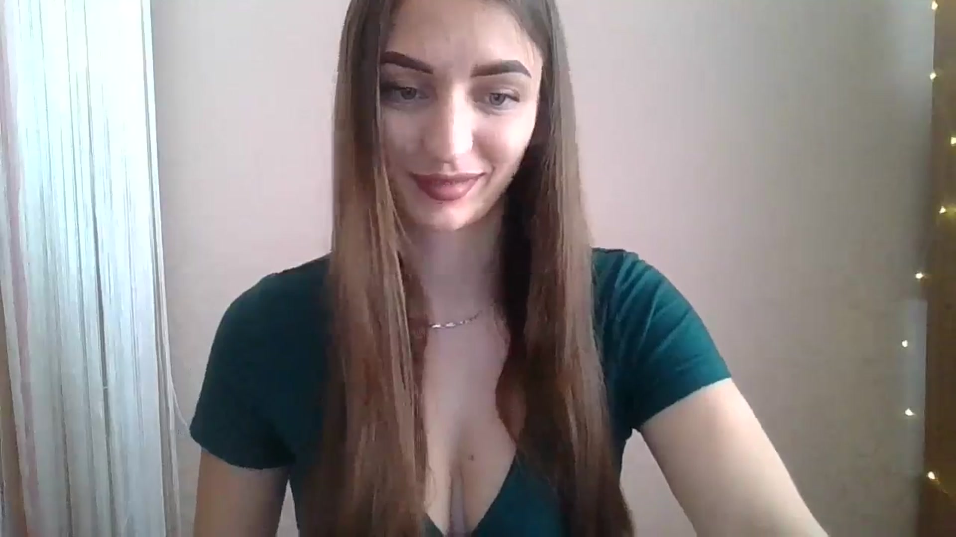 Gallery image thumbnail from SarahMills's myfreecams stream on, 08/14/2025, 10:01 image 15 of 20