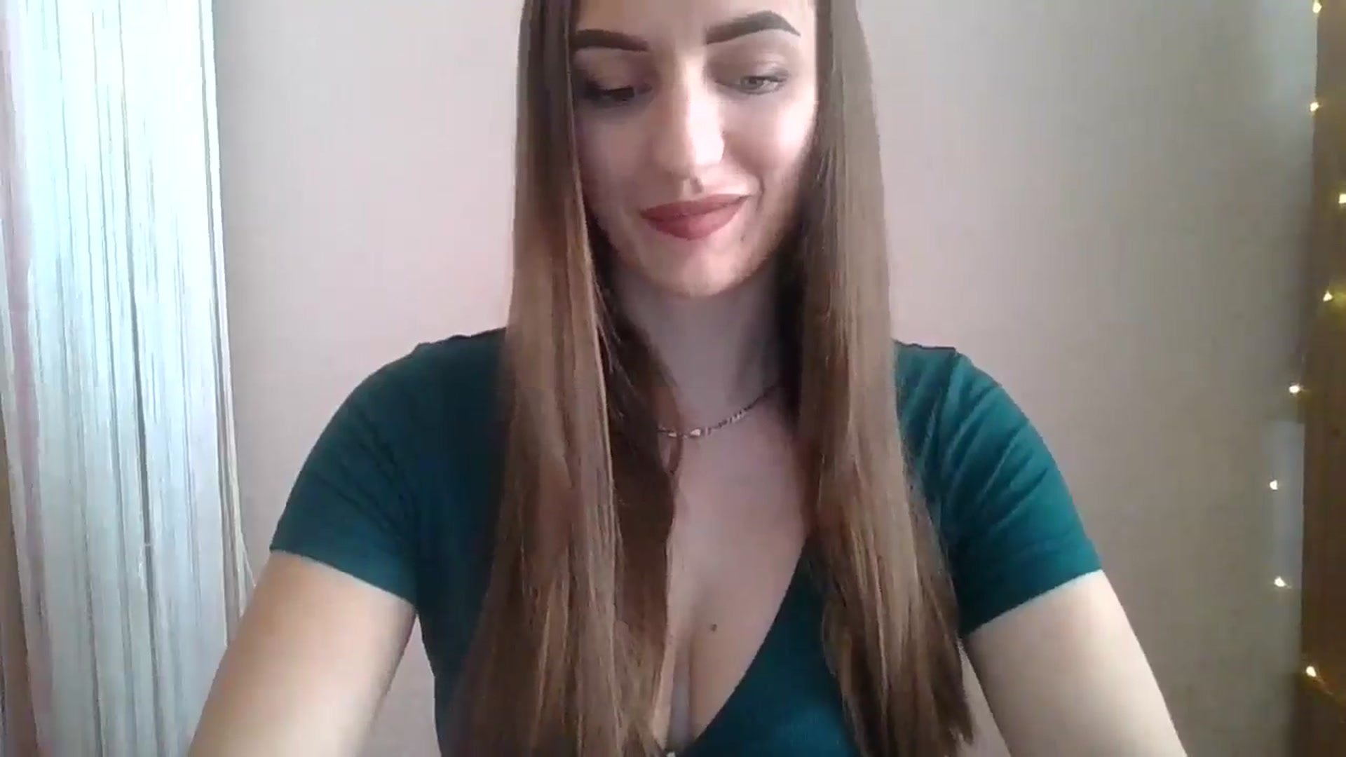 Gallery image thumbnail from SarahMills's myfreecams stream on, 08/14/2025, 10:01 image 16 of 20