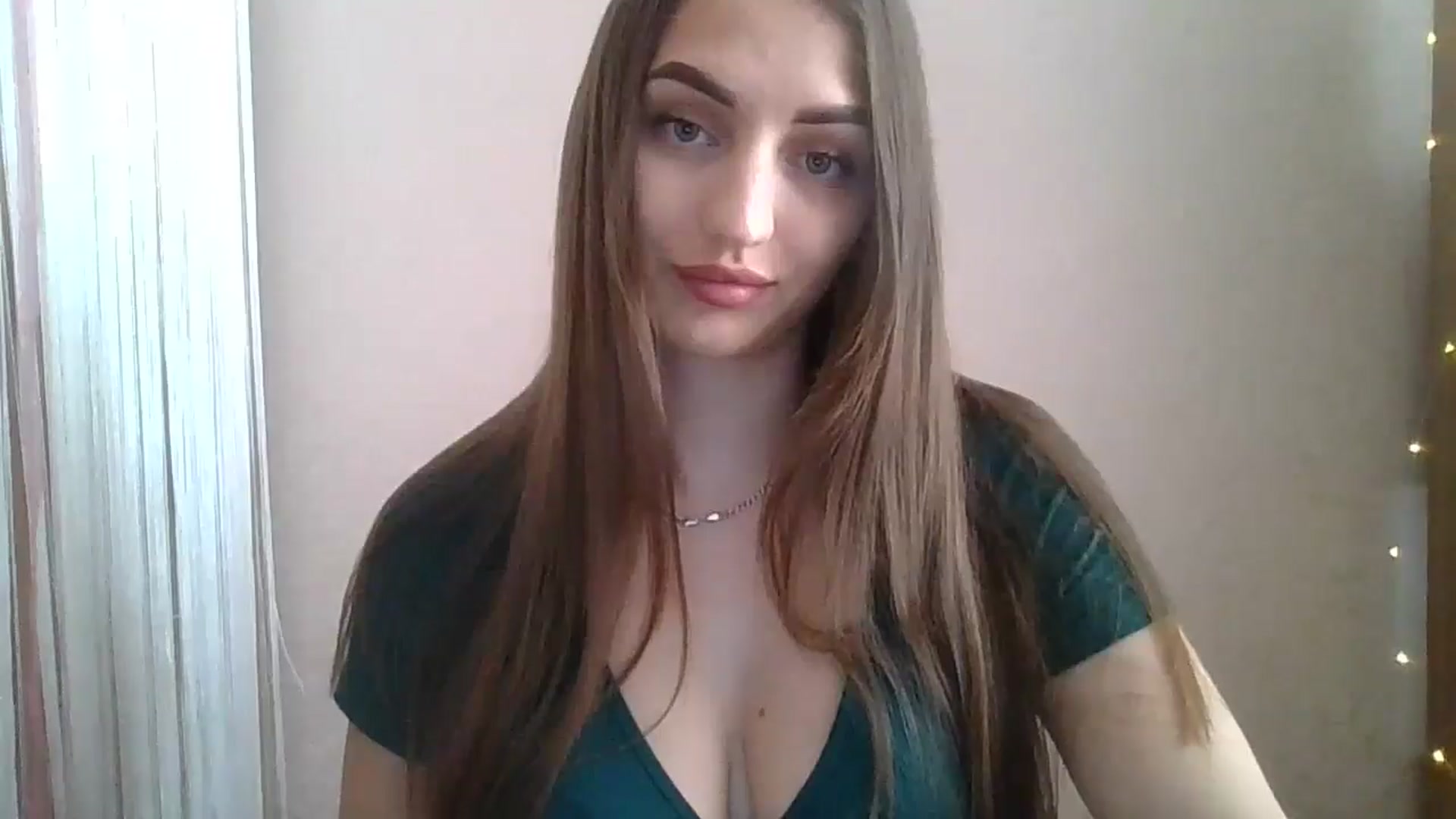 Gallery image thumbnail from SarahMills's myfreecams stream on, 08/14/2025, 11:28 image 14 of 20