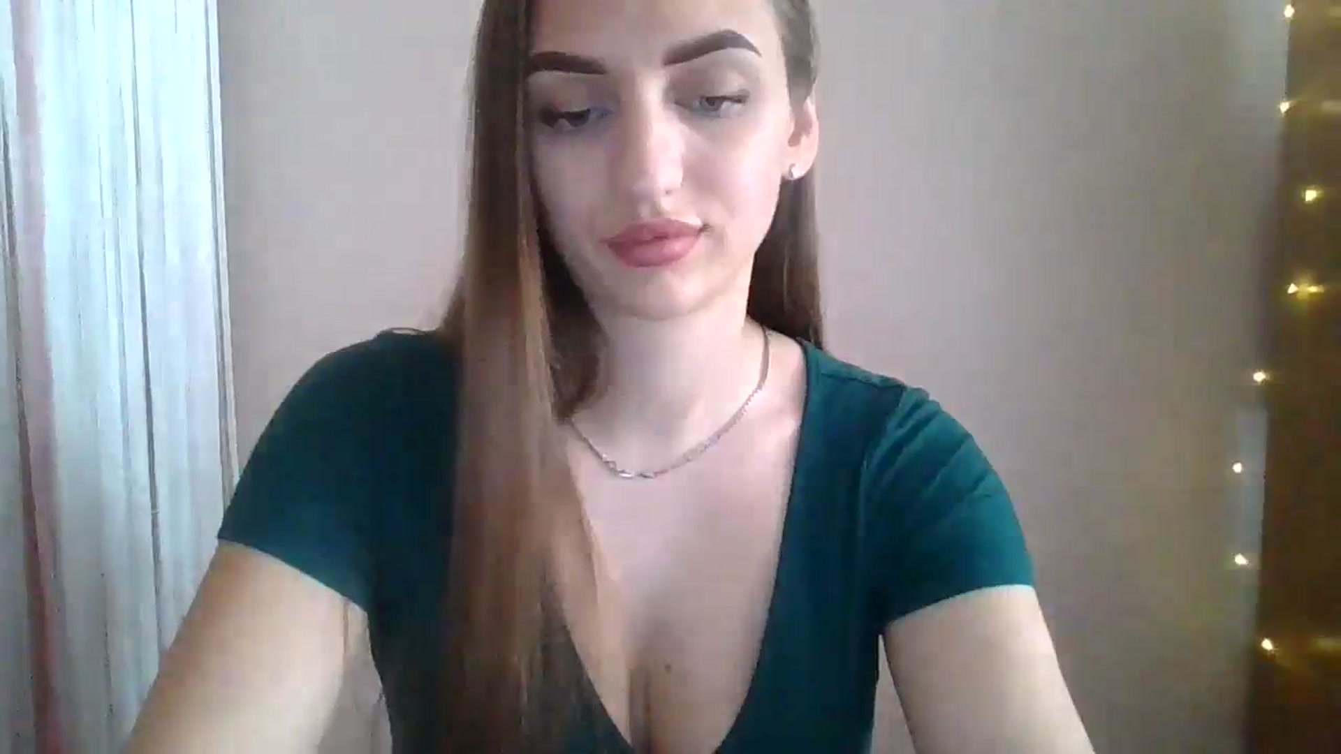 Gallery image thumbnail from SarahMills's myfreecams stream on, 08/14/2025, 12:11 image 8 of 20