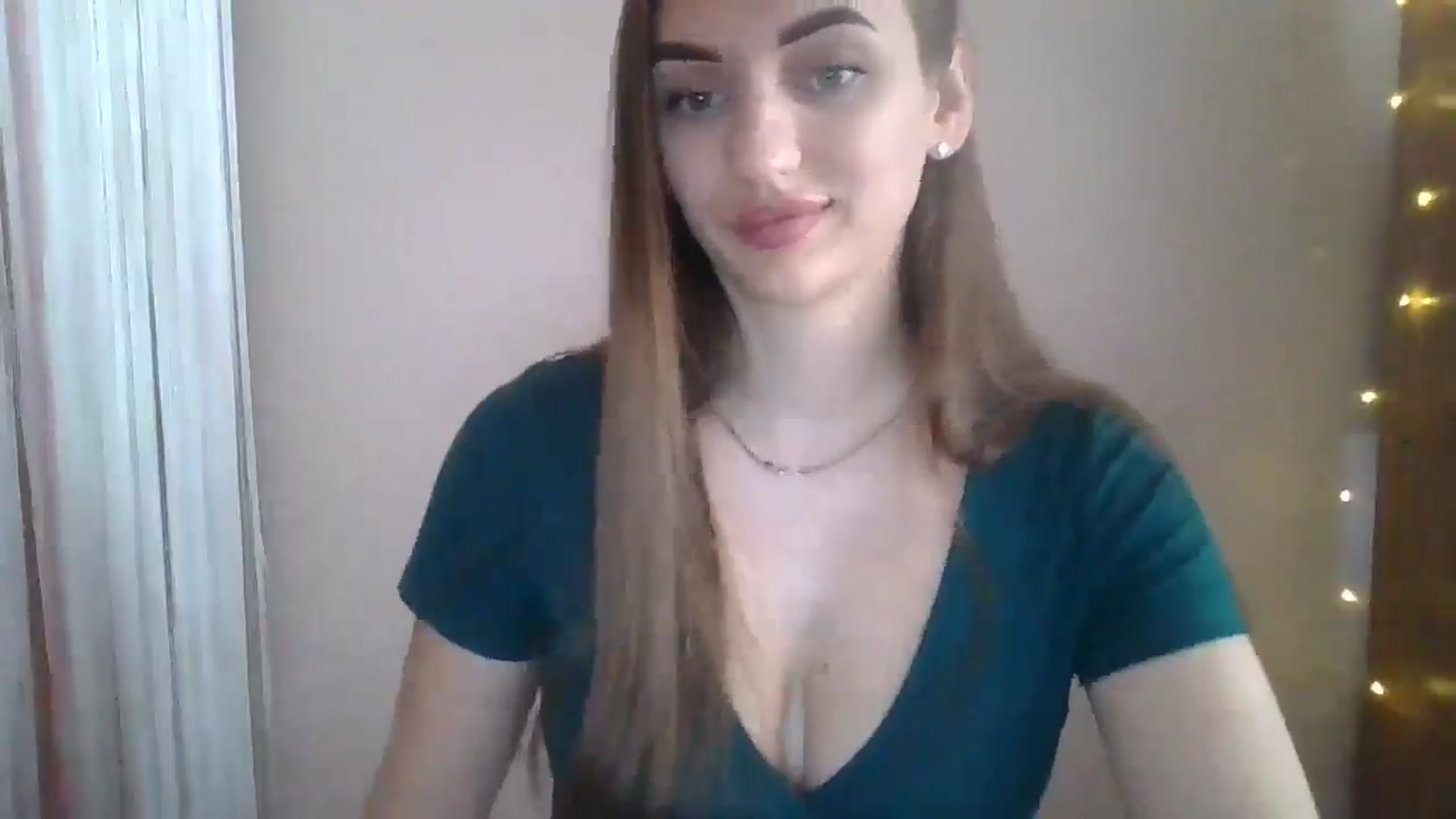 Gallery image thumbnail from SarahMills's myfreecams stream on, 08/14/2025, 12:11 image 6 of 20