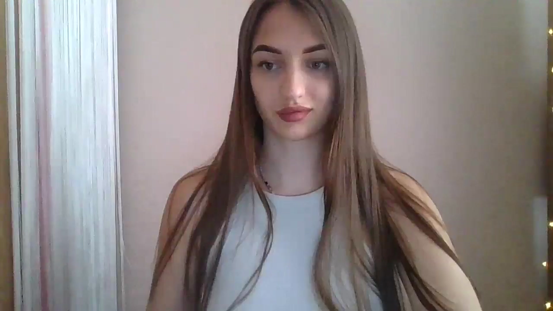 Gallery image thumbnail from SarahMills's myfreecams stream on, 08/15/2025, 09:28 image 9 of 20