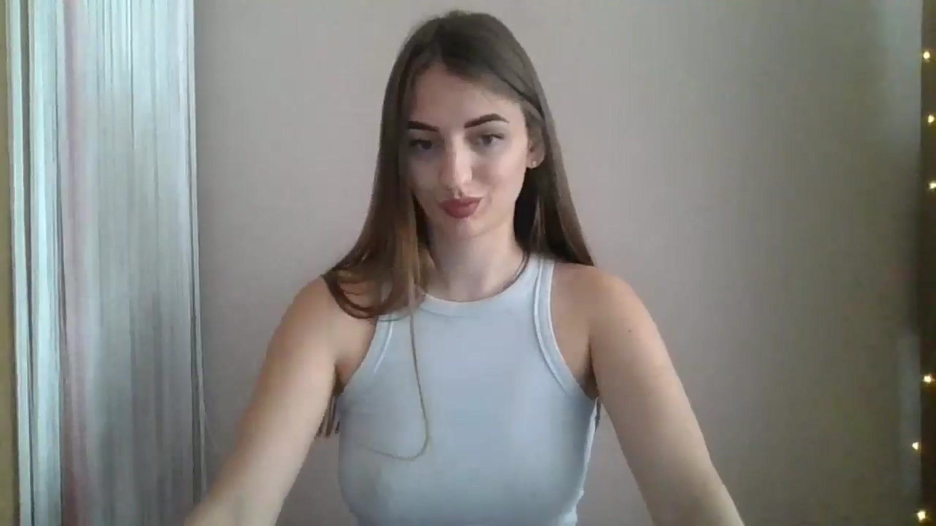 Gallery image thumbnail from SarahMills's myfreecams stream on, 08/15/2025, 09:45 image 4 of 20