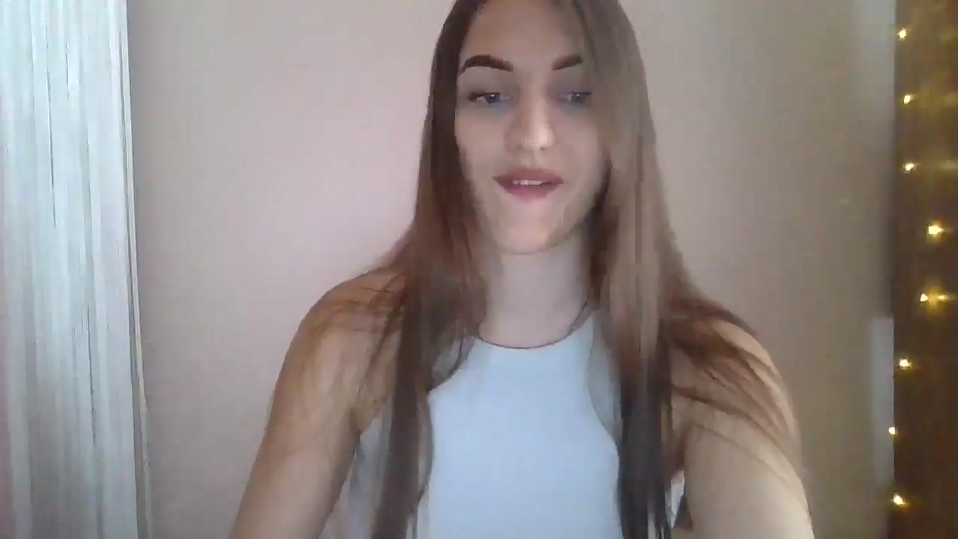 Gallery image thumbnail from SarahMills's myfreecams stream on, 08/15/2025, 12:00 image 3 of 20