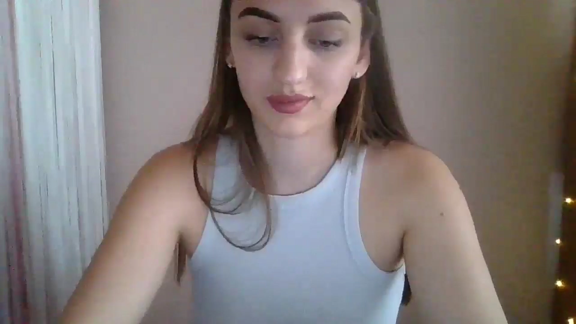 Gallery image thumbnail from SarahMills's myfreecams stream on, 08/15/2025, 13:13 image 16 of 20