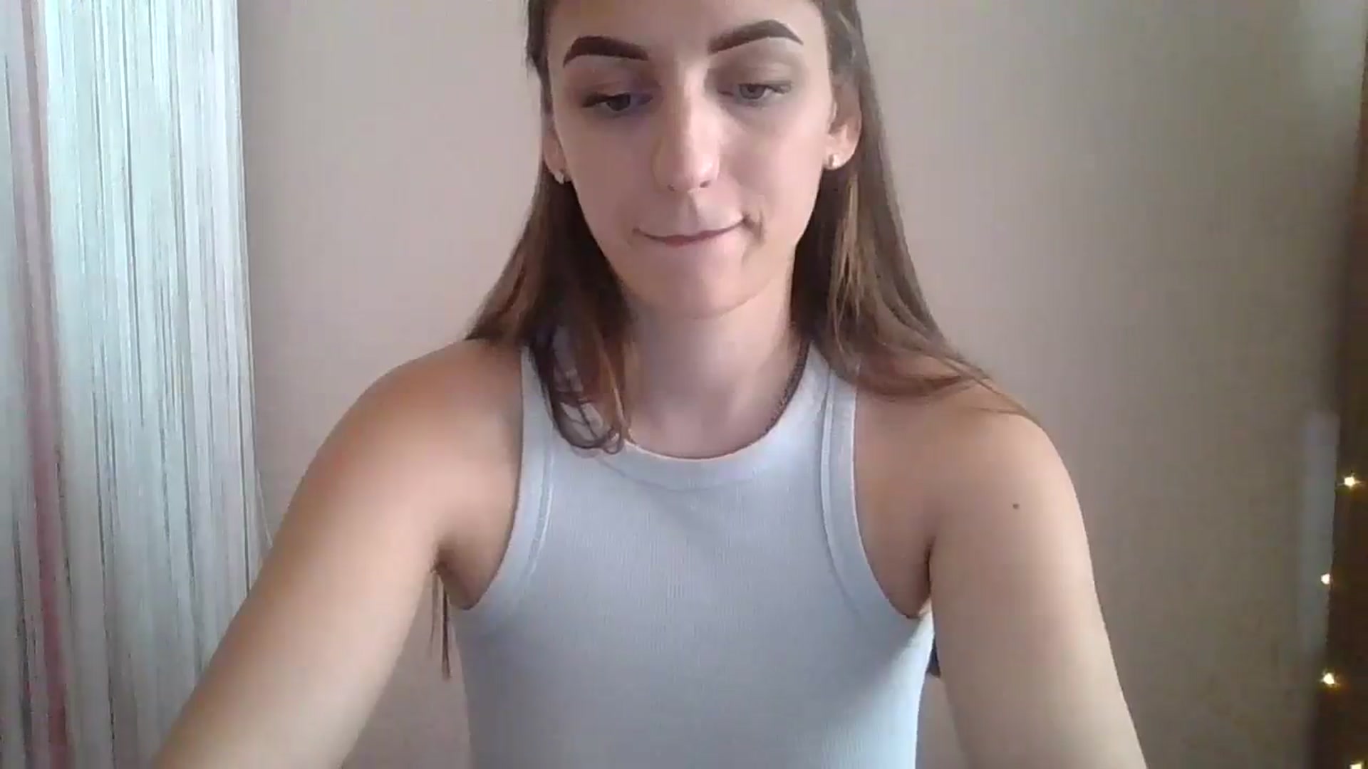 Gallery image thumbnail from SarahMills's myfreecams stream on, 08/15/2025, 13:13 image 10 of 20