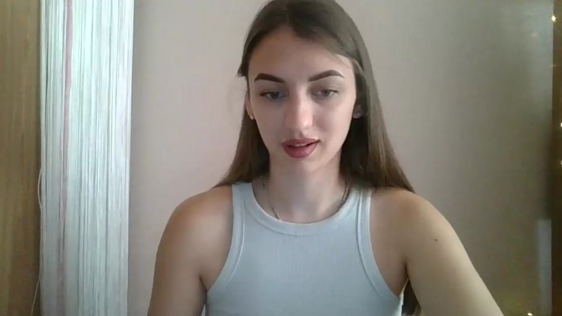 Gallery image thumbnail from SarahMills's myfreecams stream on, 08/17/2025, 08:31 image 3 of 20