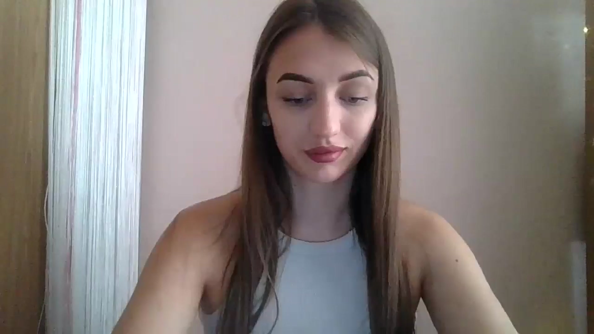 Gallery image thumbnail from SarahMills's myfreecams stream on, 08/17/2025, 08:31 image 17 of 20