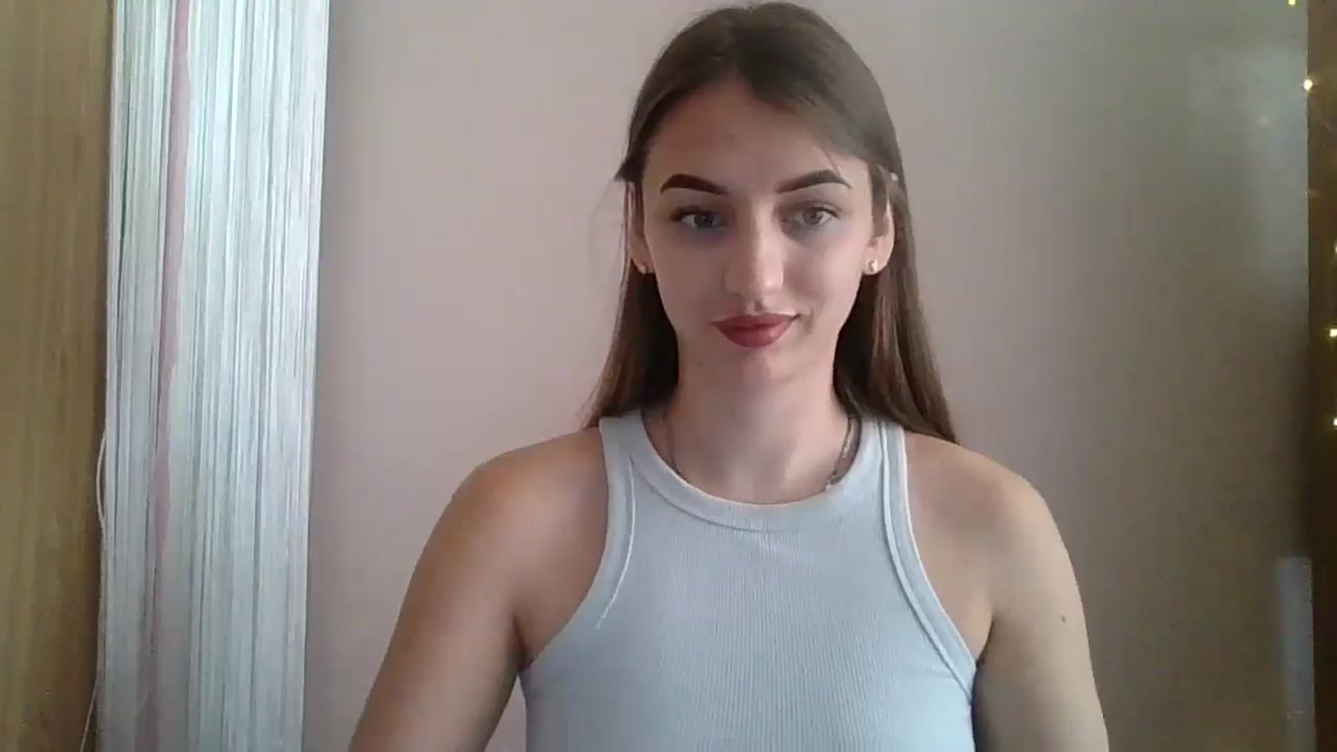 Gallery image thumbnail from SarahMills's myfreecams stream on, 08/17/2025, 08:31 image 14 of 20