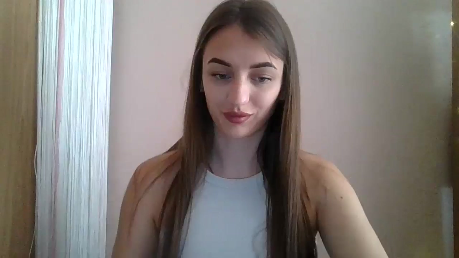 Gallery image thumbnail from SarahMills's myfreecams stream on, 08/17/2025, 08:31 image 16 of 20