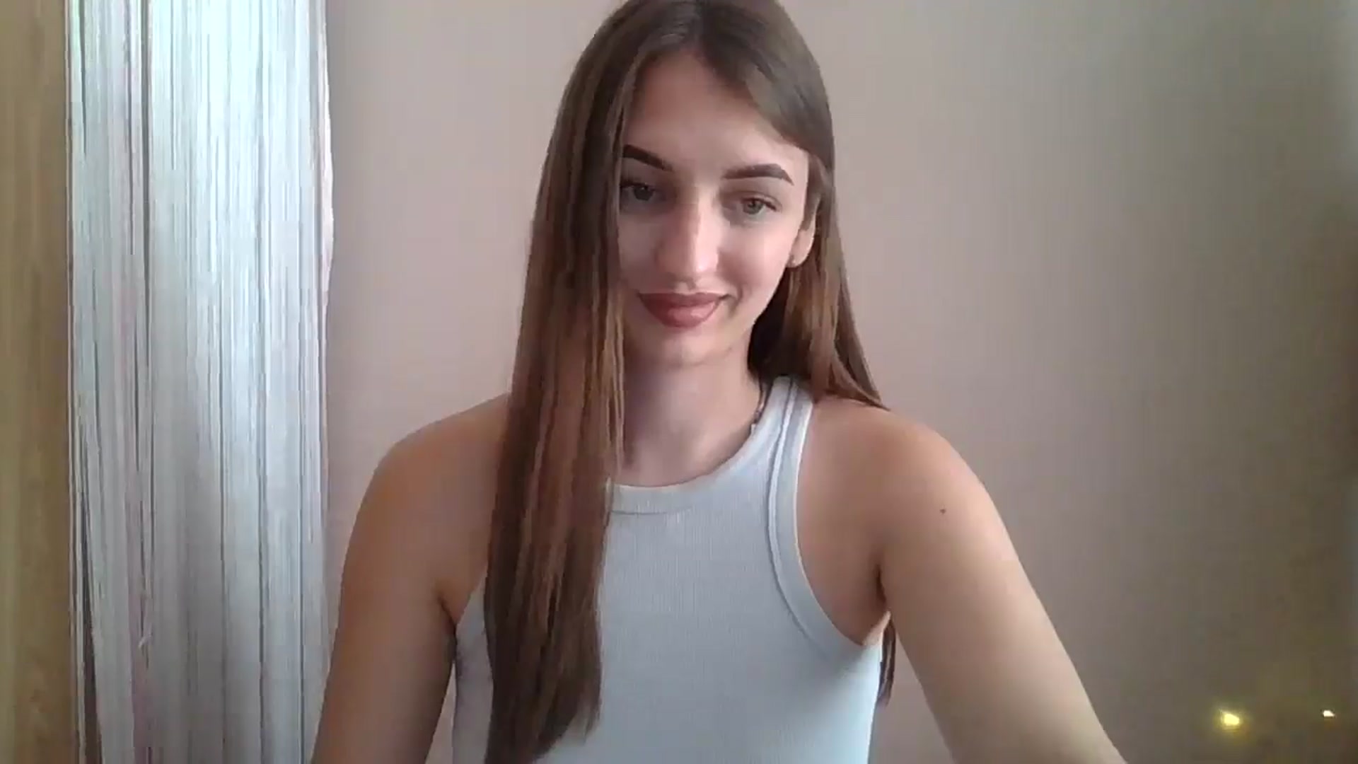 Gallery image thumbnail from SarahMills's myfreecams stream on, 08/17/2025, 11:06 image 20 of 20