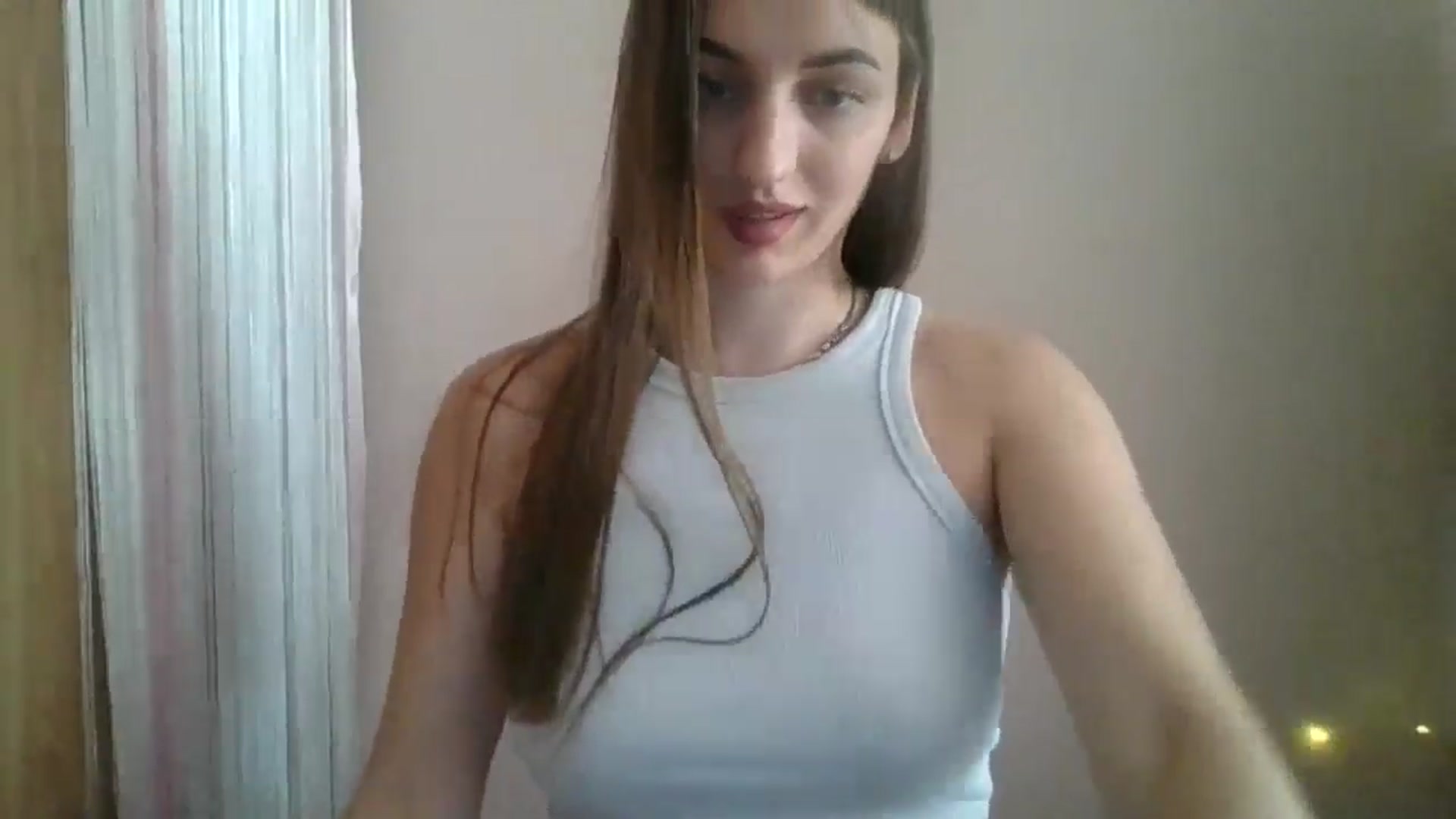 Gallery image thumbnail from SarahMills's myfreecams stream on, 08/17/2025, 12:15 image 14 of 20