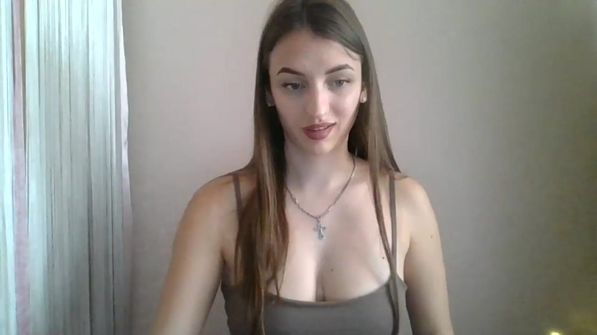 Gallery image thumbnail from SarahMills's myfreecams stream on, 08/18/2025, 08:56 image 8 of 20