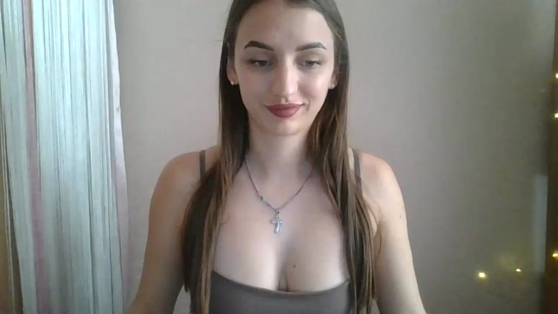Gallery image thumbnail from SarahMills's myfreecams stream on, 08/18/2025, 11:06 image 5 of 20