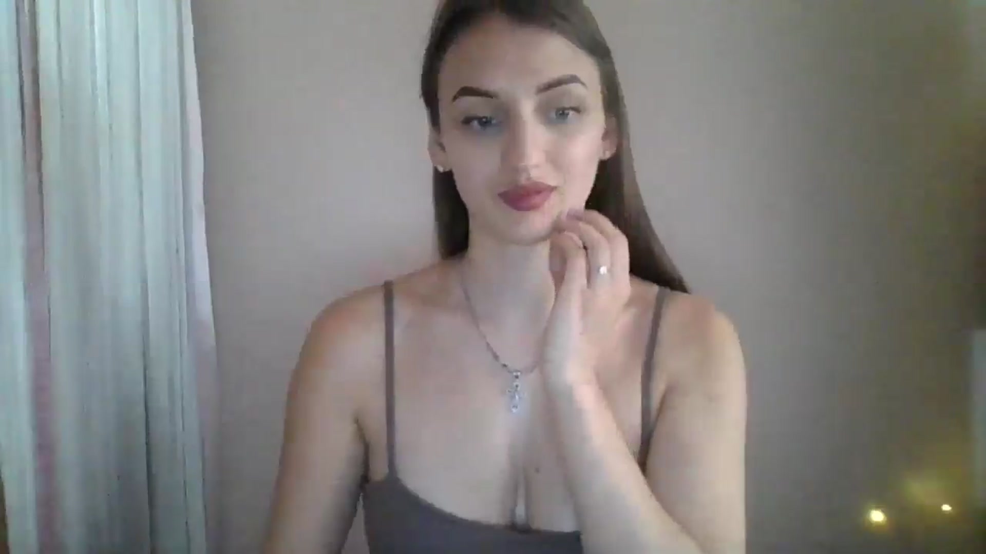 Gallery image thumbnail from SarahMills's myfreecams stream on, 08/18/2025, 13:06 image 6 of 20