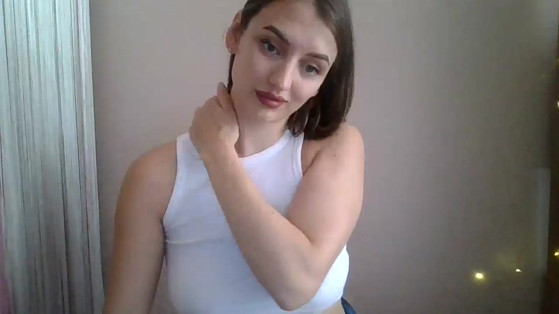 Gallery image thumbnail from SarahMills's myfreecams stream on, 08/21/2025, 13:03 image 7 of 20