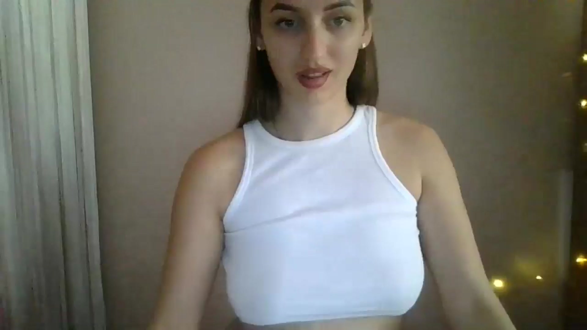 Gallery image thumbnail from SarahMills's myfreecams stream on, 08/21/2025, 14:10 image 2 of 20