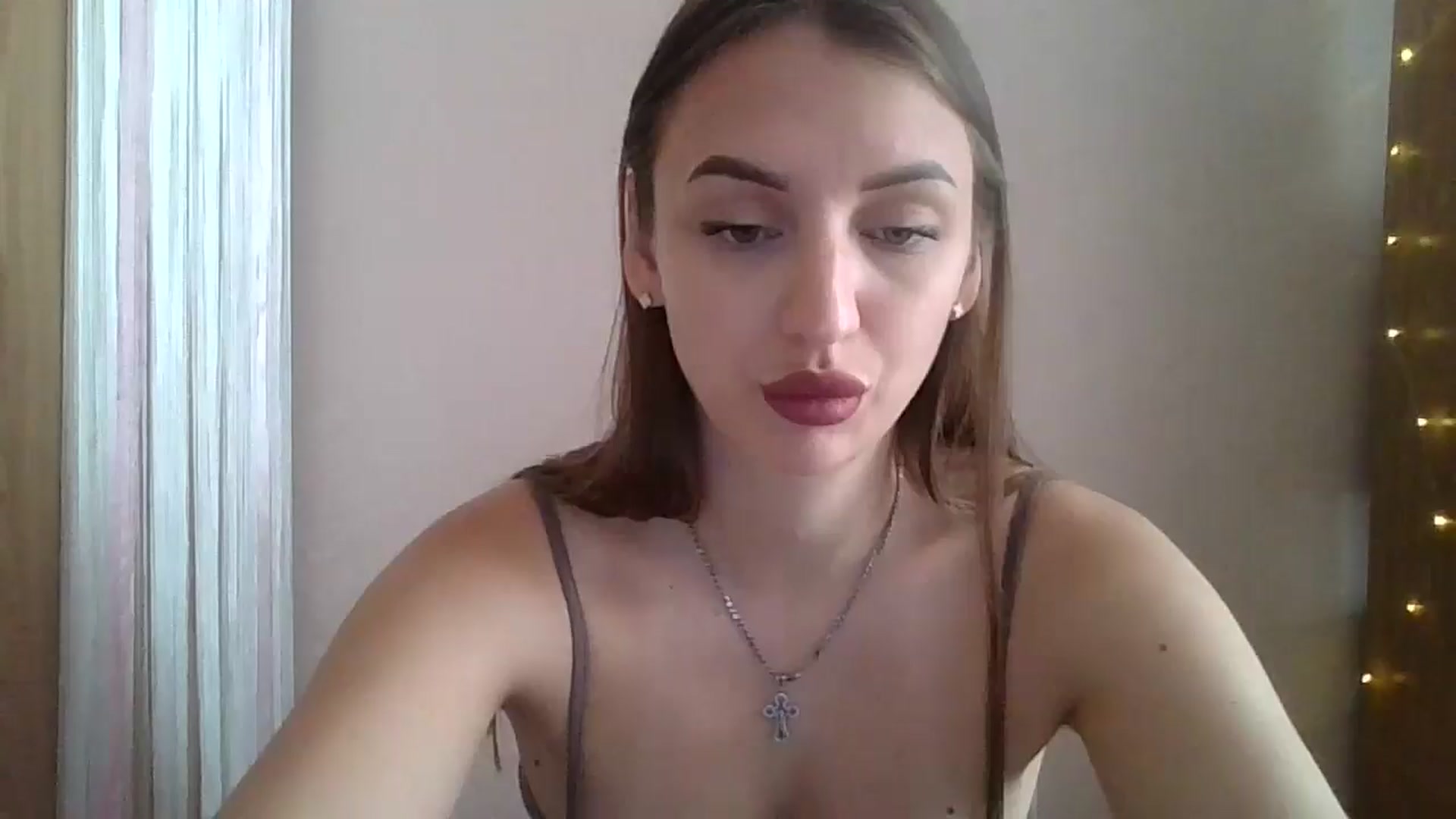 Gallery image thumbnail from SarahMills's myfreecams stream on, 08/28/2025, 12:15 image 1 of 20
