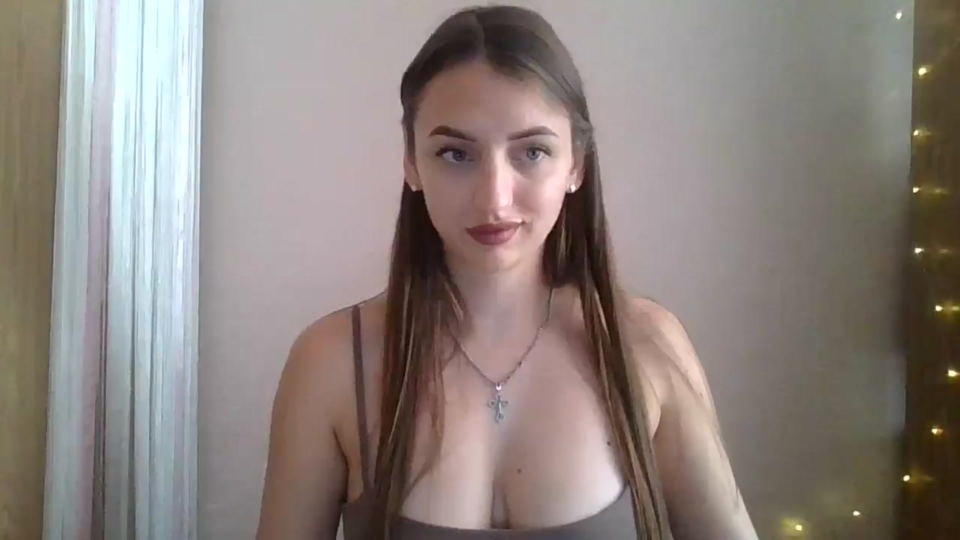 Gallery image thumbnail from SarahMills's myfreecams stream on, 08/28/2025, 12:15 image 10 of 20