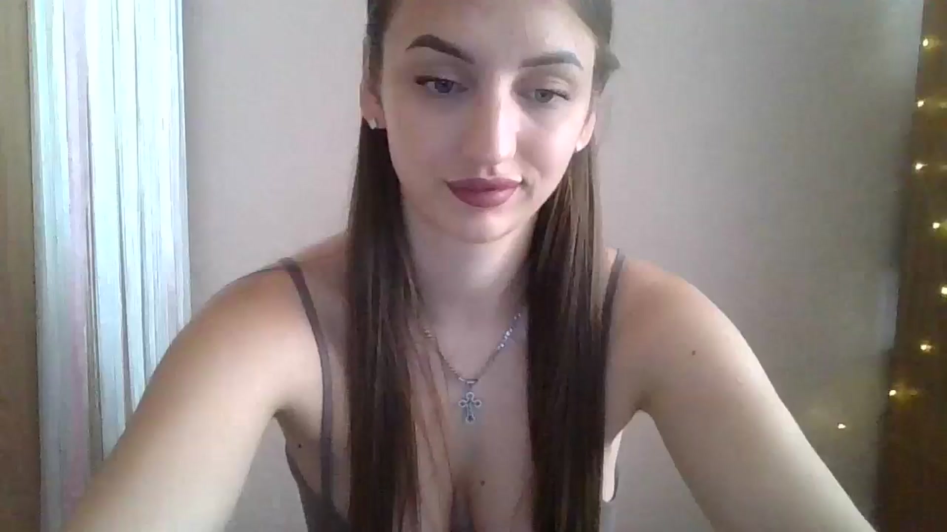 Gallery image thumbnail from SarahMills's myfreecams stream on, 08/28/2025, 12:15 image 15 of 20