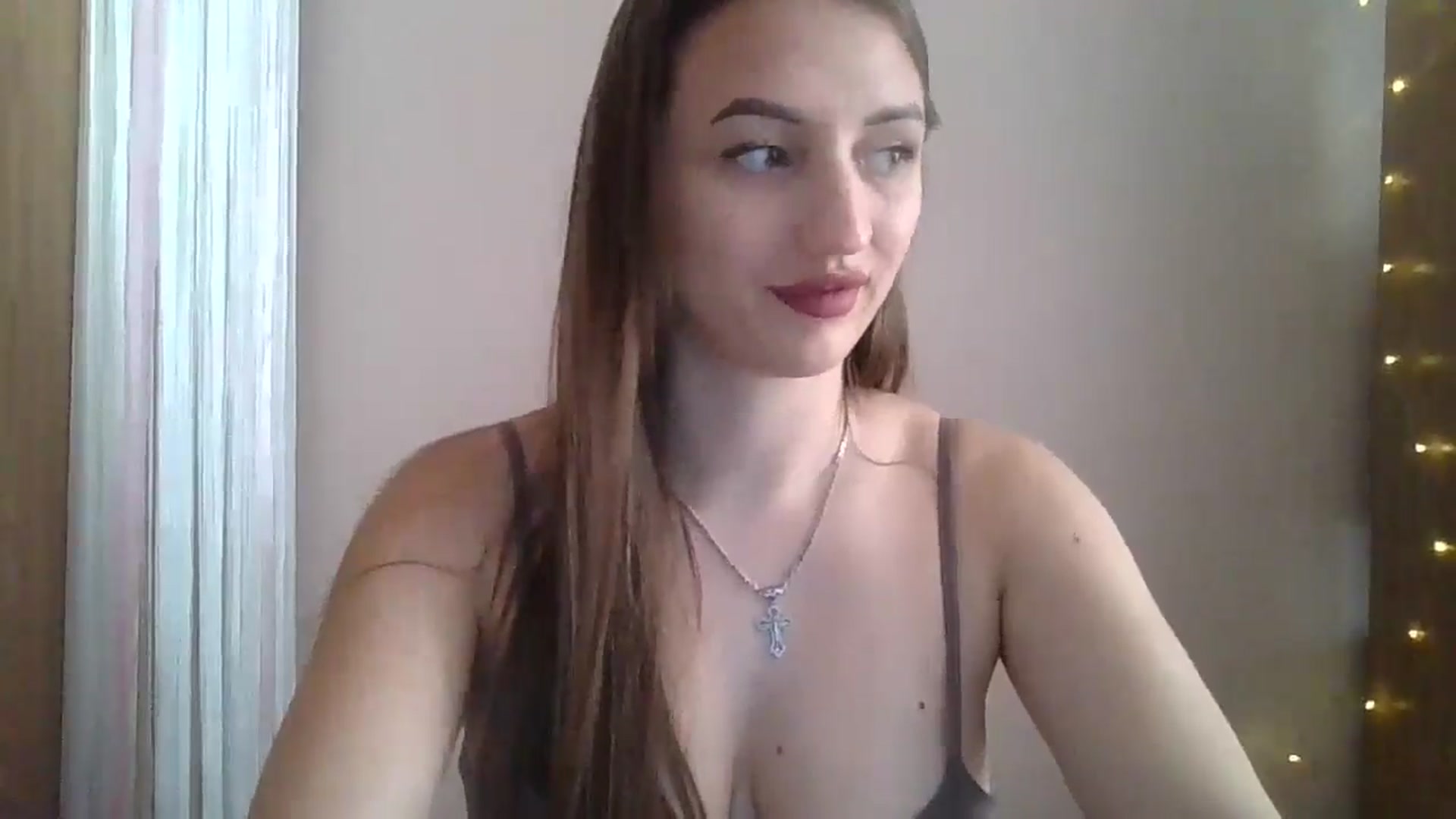 Gallery image thumbnail from SarahMills's myfreecams stream on, 08/28/2025, 12:15 image 17 of 20