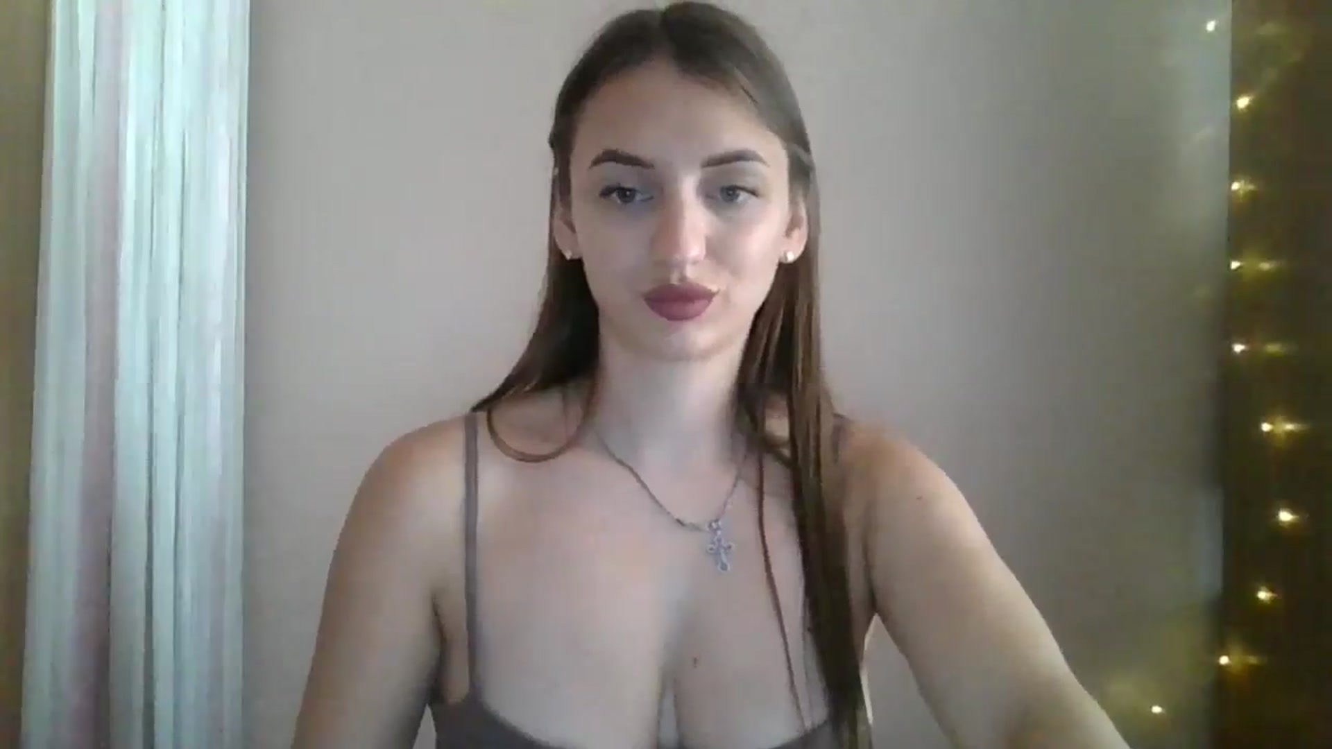 Gallery image thumbnail from SarahMills's myfreecams stream on, 08/28/2025, 13:31 image 16 of 20