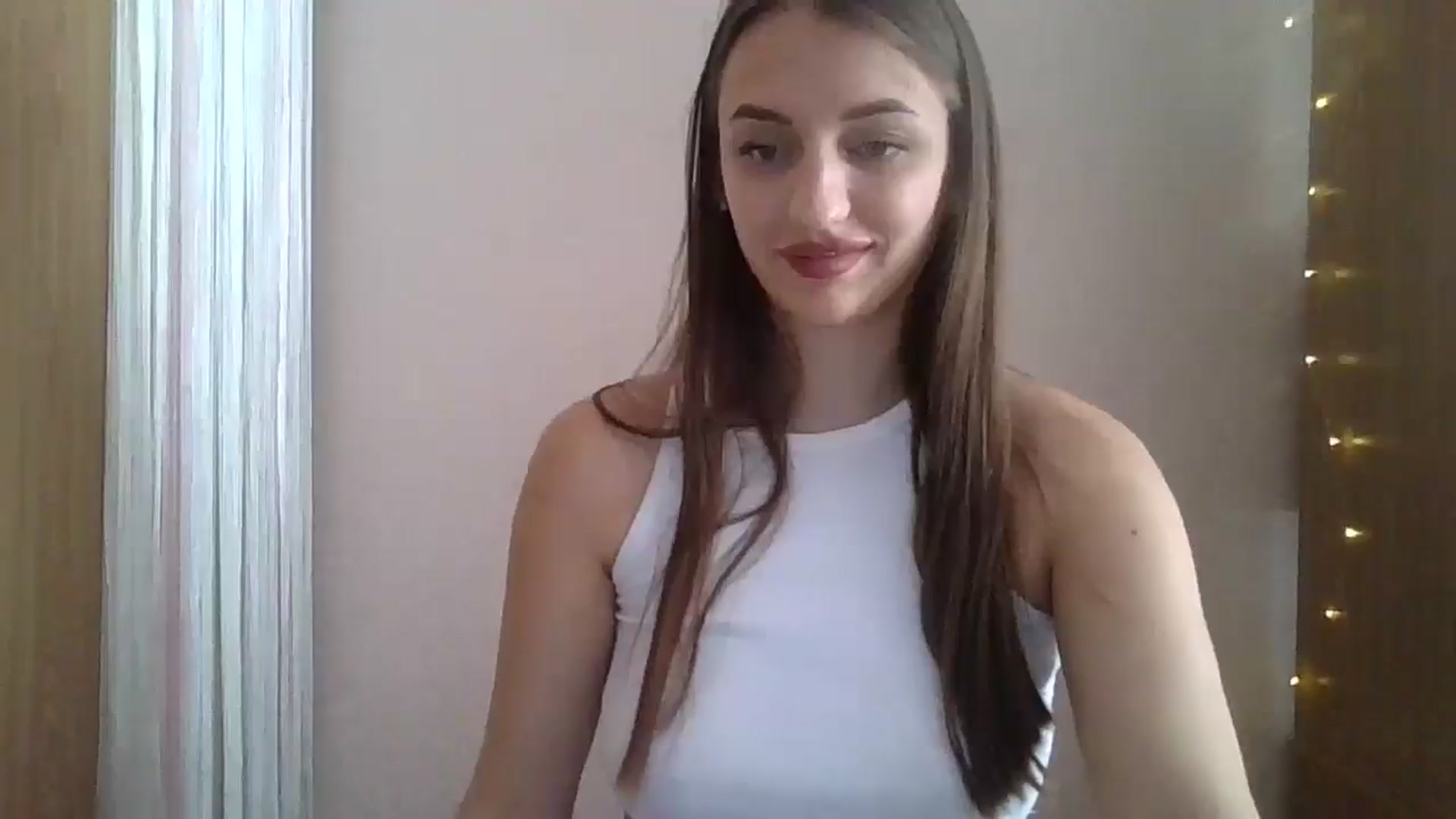 Gallery image thumbnail from SarahMills's myfreecams stream on, 08/30/2025, 10:36 image 14 of 20