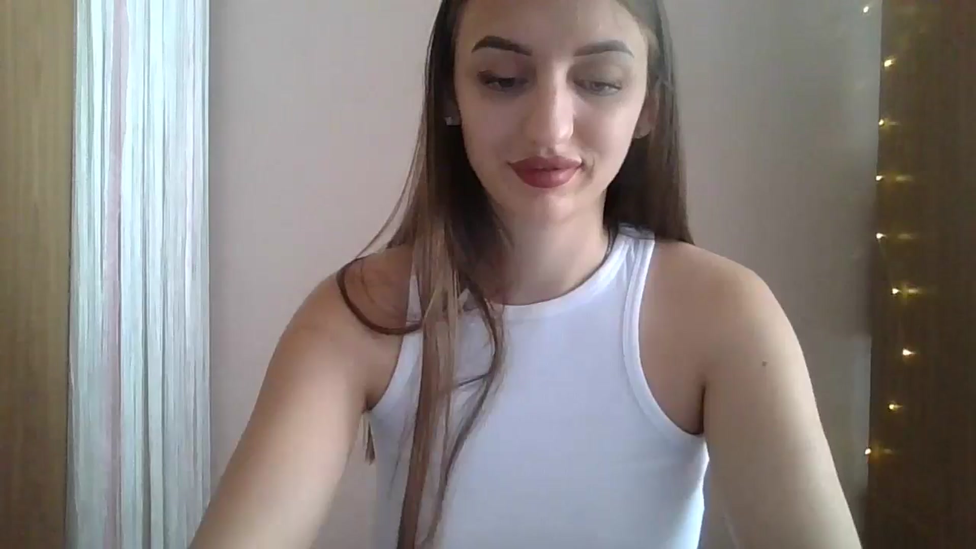 Gallery image thumbnail from SarahMills's myfreecams stream on, 08/30/2025, 10:36 image 15 of 20