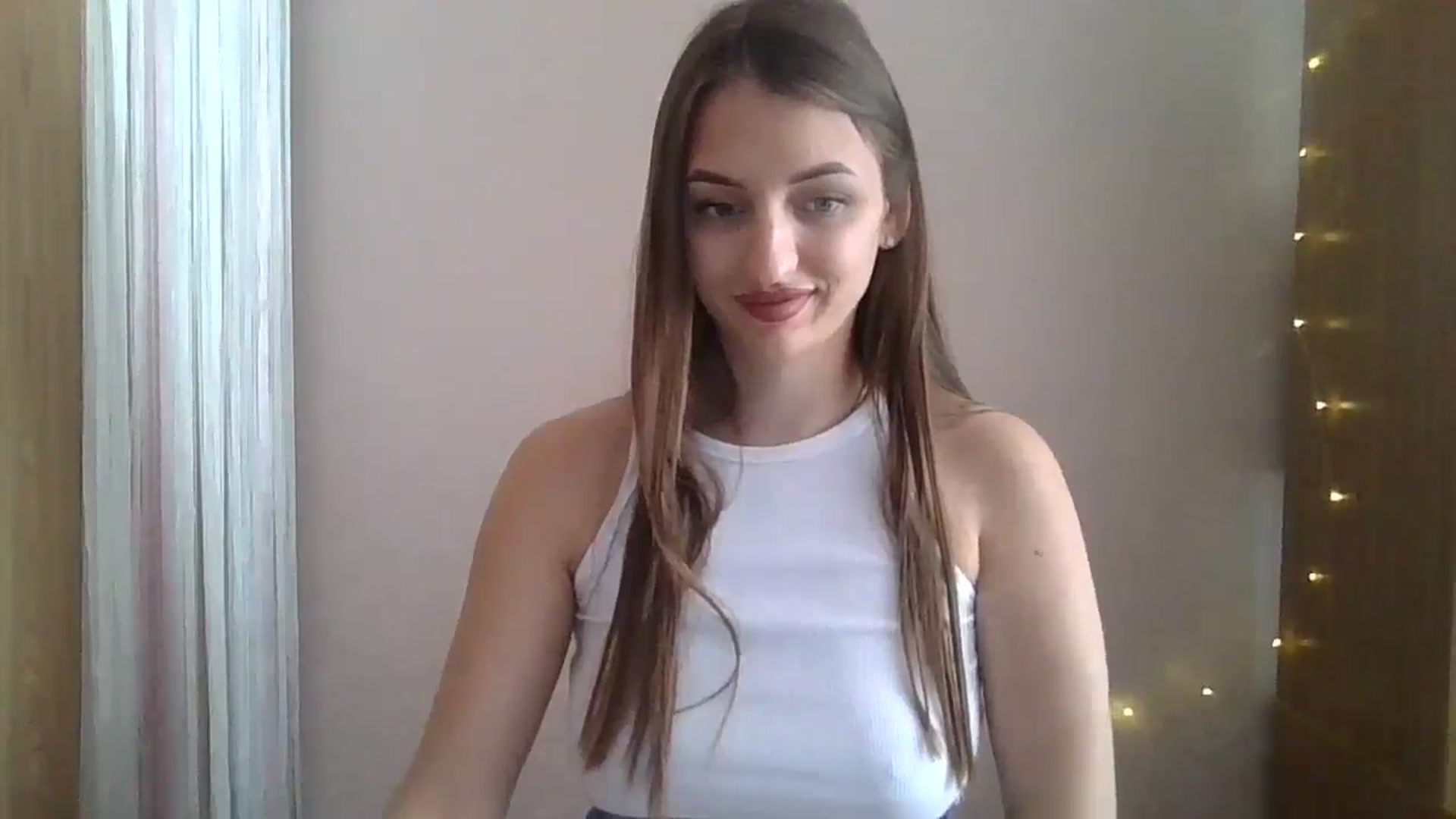 Gallery image thumbnail from SarahMills's myfreecams stream on, 08/30/2025, 11:21 image 9 of 20