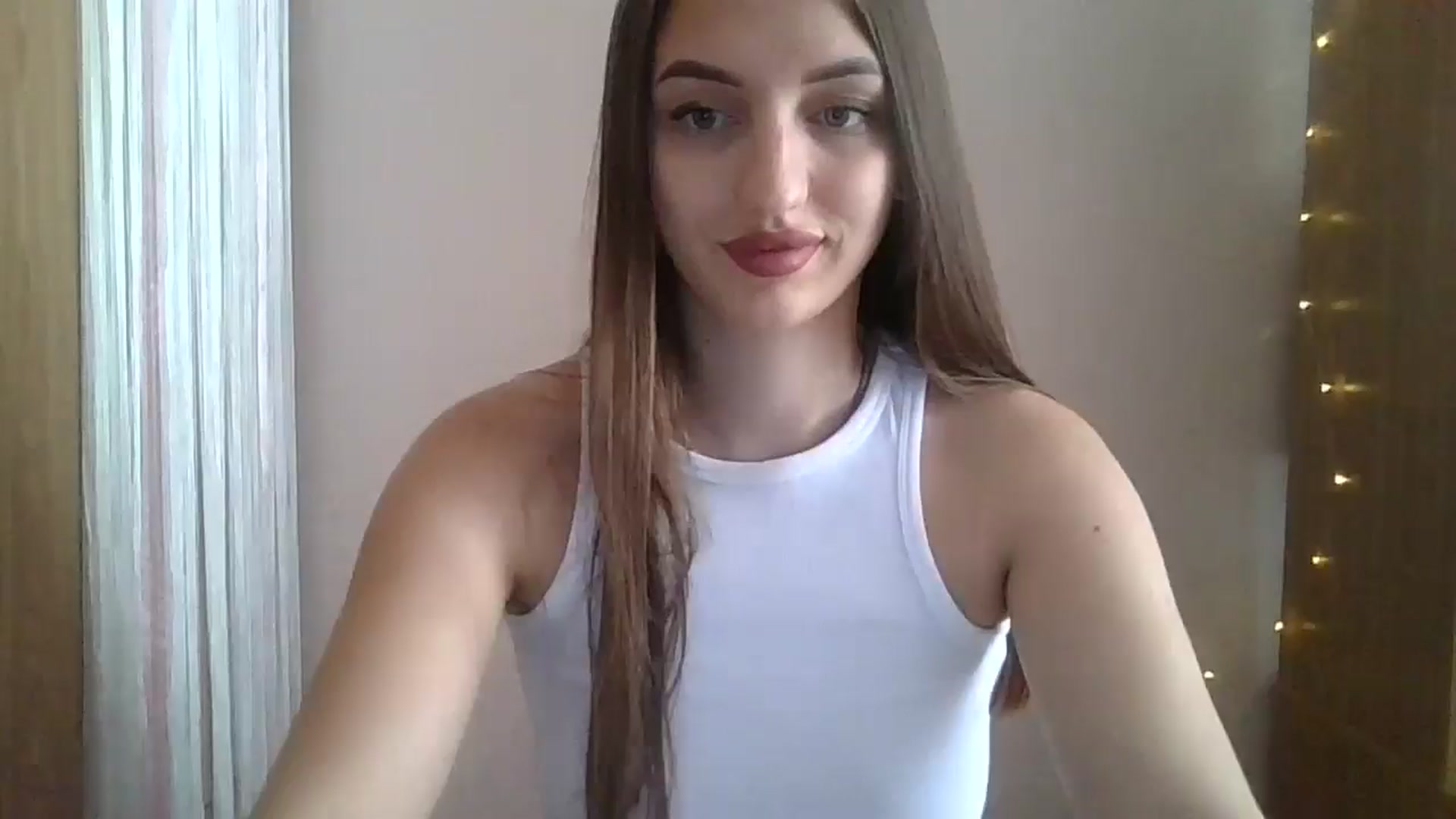 Gallery image thumbnail from SarahMills's myfreecams stream on, 08/30/2025, 11:21 image 4 of 20