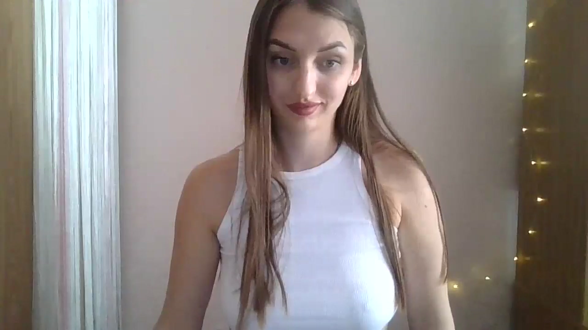 Gallery image thumbnail from SarahMills's myfreecams stream on, 08/30/2025, 11:21 image 6 of 20
