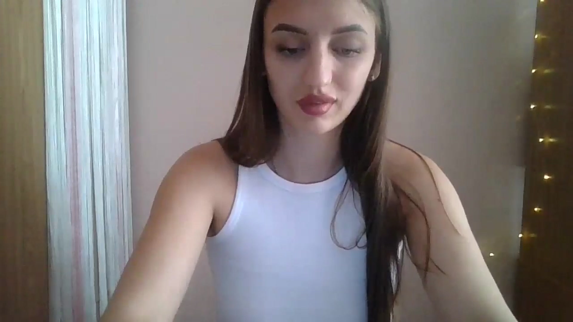 Gallery image thumbnail from SarahMills's myfreecams stream on, 08/30/2025, 12:31 image 11 of 20
