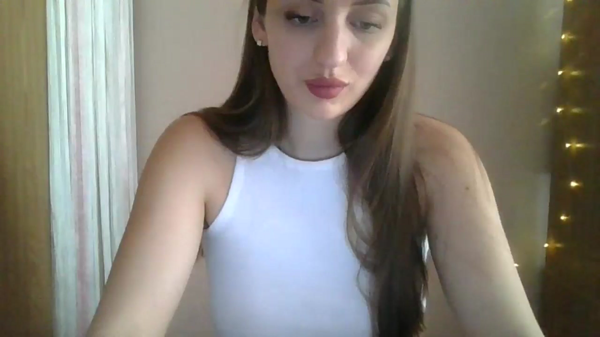 Gallery image thumbnail from SarahMills's myfreecams stream on, 08/30/2025, 13:50 image 4 of 20