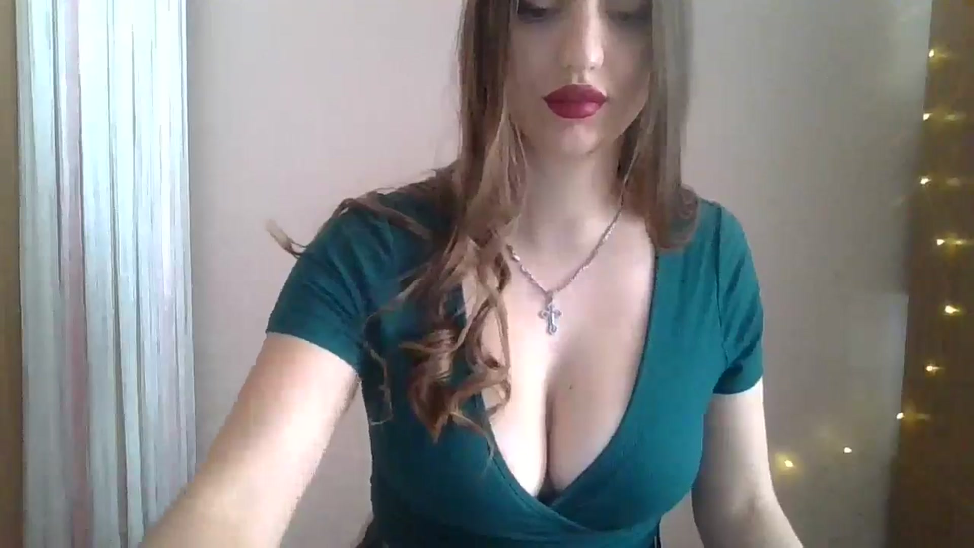 Gallery image thumbnail from SarahMills's myfreecams stream on, 08/31/2025, 09:52 image 17 of 20