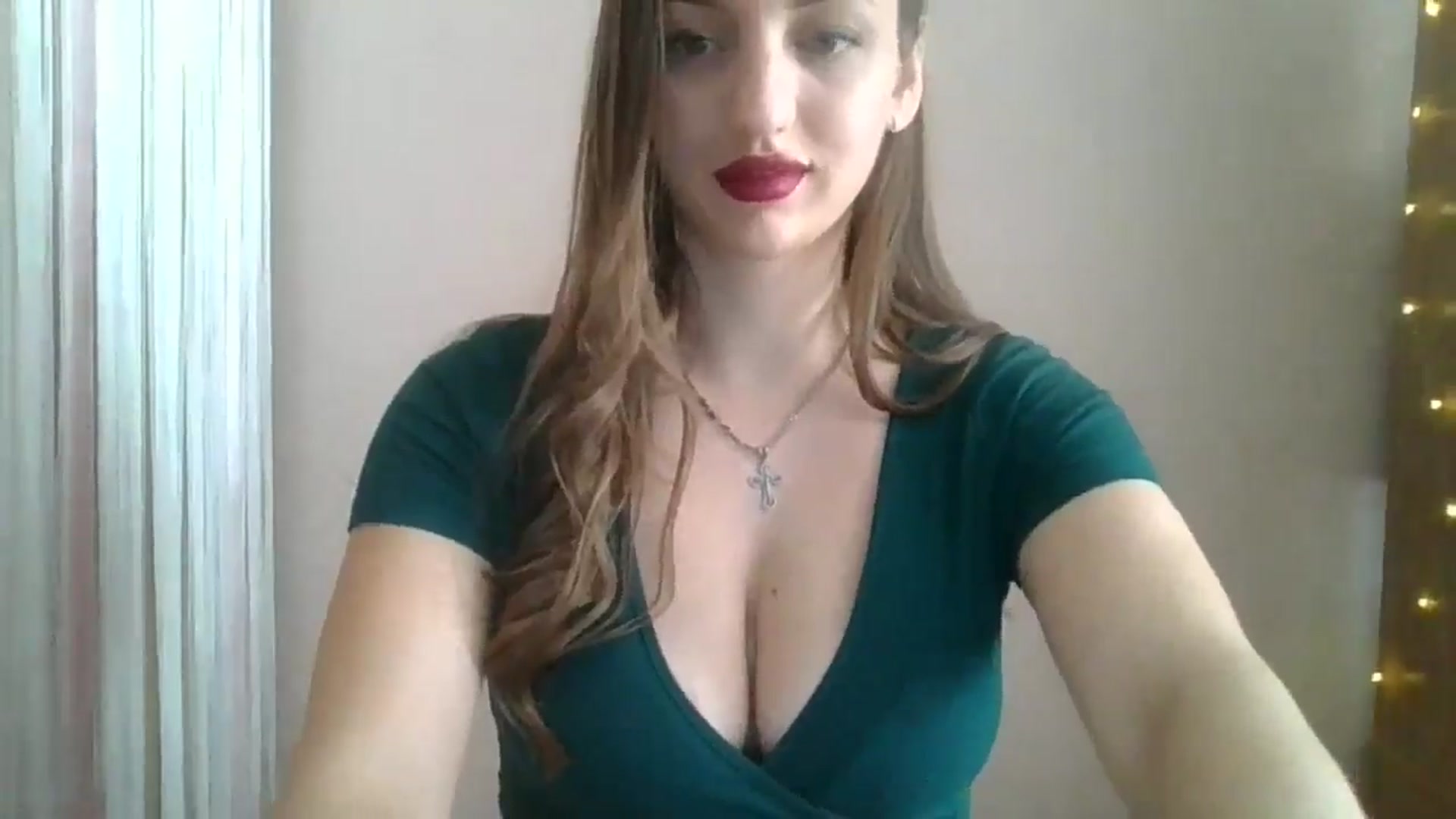 Gallery image thumbnail from SarahMills's myfreecams stream on, 08/31/2025, 10:42 image 8 of 20
