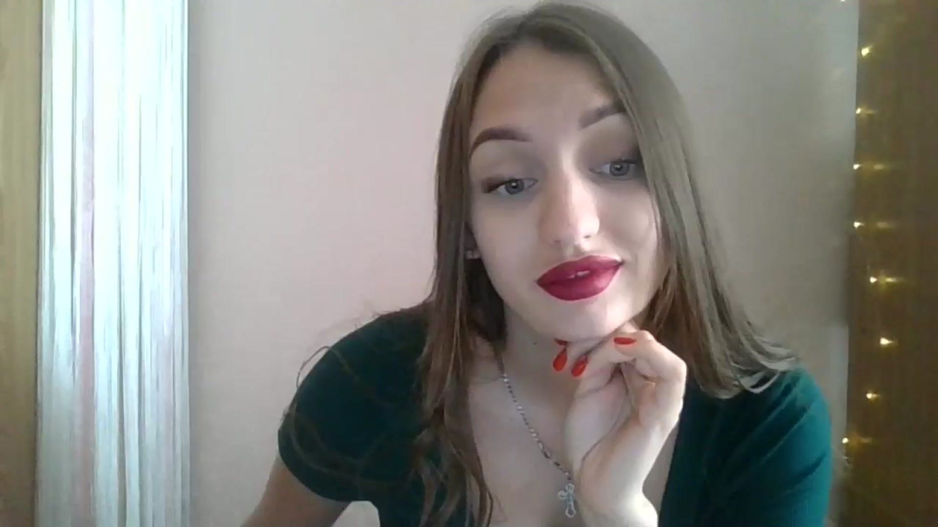 Gallery image thumbnail from SarahMills's myfreecams stream on, 08/31/2025, 11:09 image 9 of 20