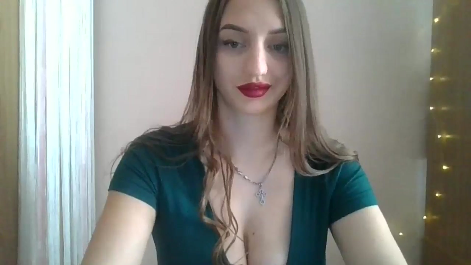 Gallery image thumbnail from SarahMills's myfreecams stream on, 08/31/2025, 11:09 image 5 of 20