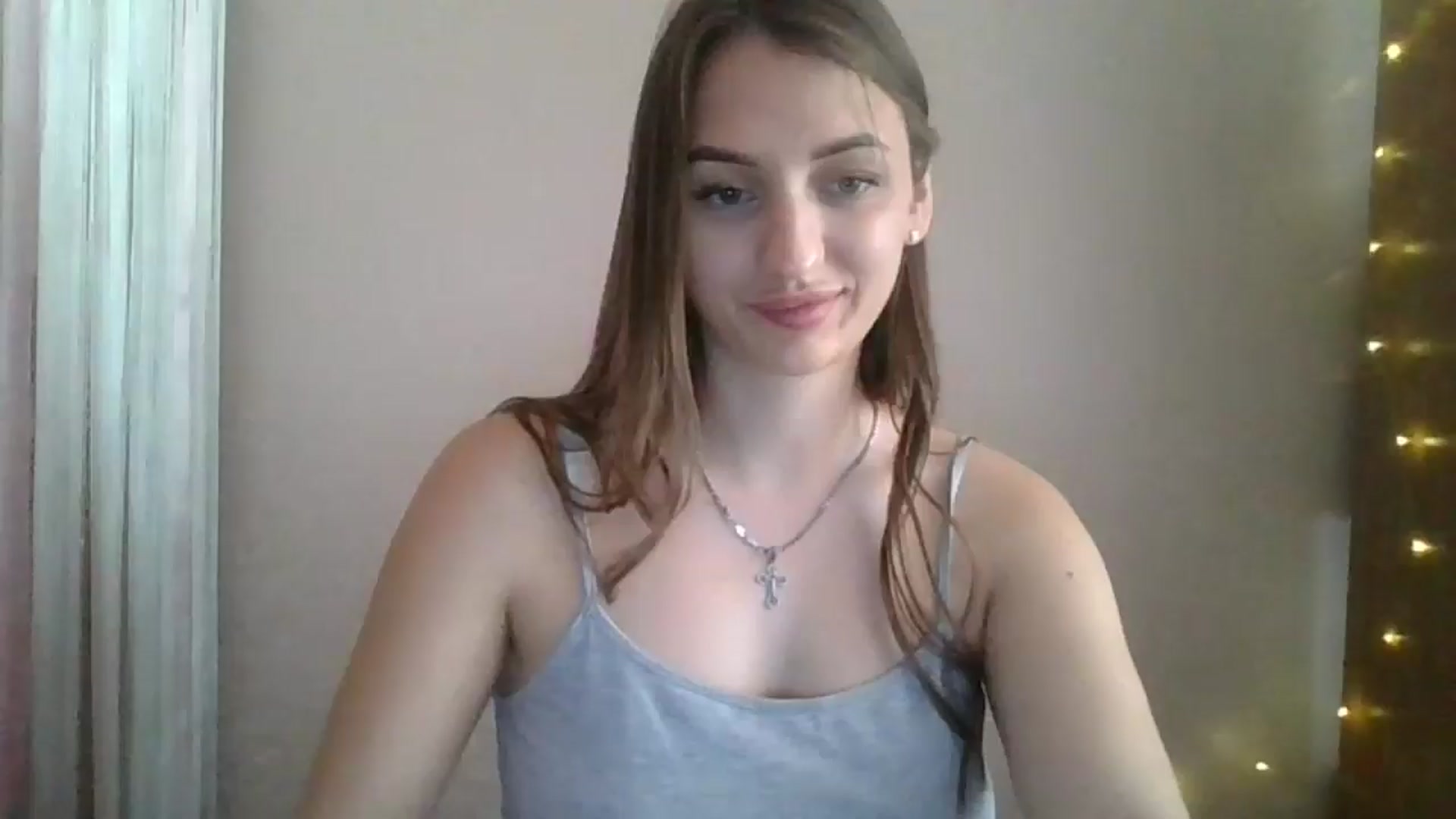 Gallery image thumbnail from SarahMills's myfreecams stream on, 08/31/2025, 13:11 image 16 of 20