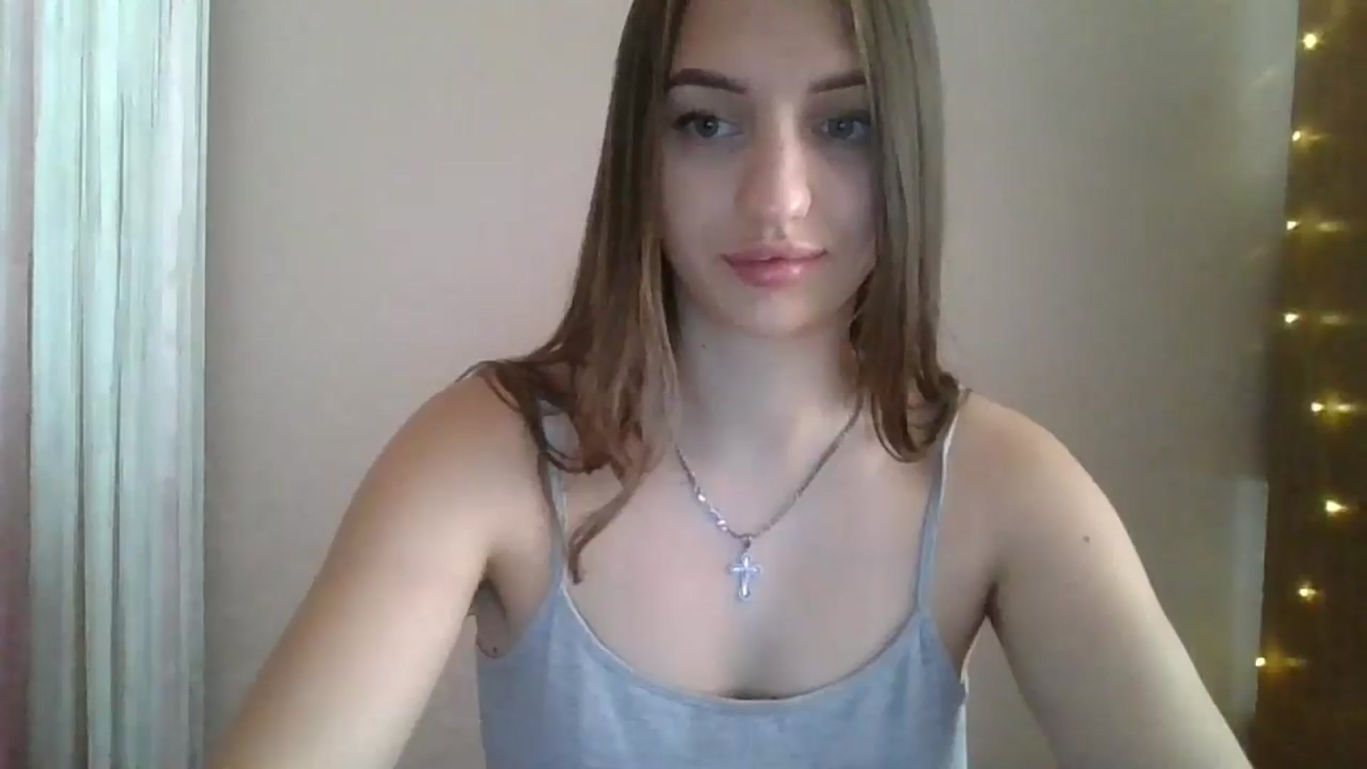 Gallery image thumbnail from SarahMills's myfreecams stream on, 08/31/2025, 13:11 image 15 of 20