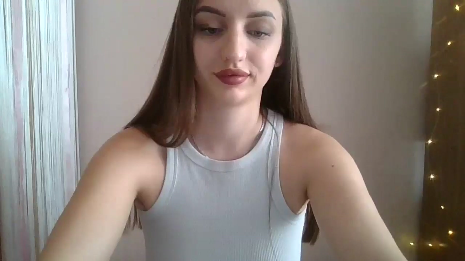 Gallery image thumbnail from SarahMills's myfreecams stream on, 09/05/2025, 10:16 image 13 of 20