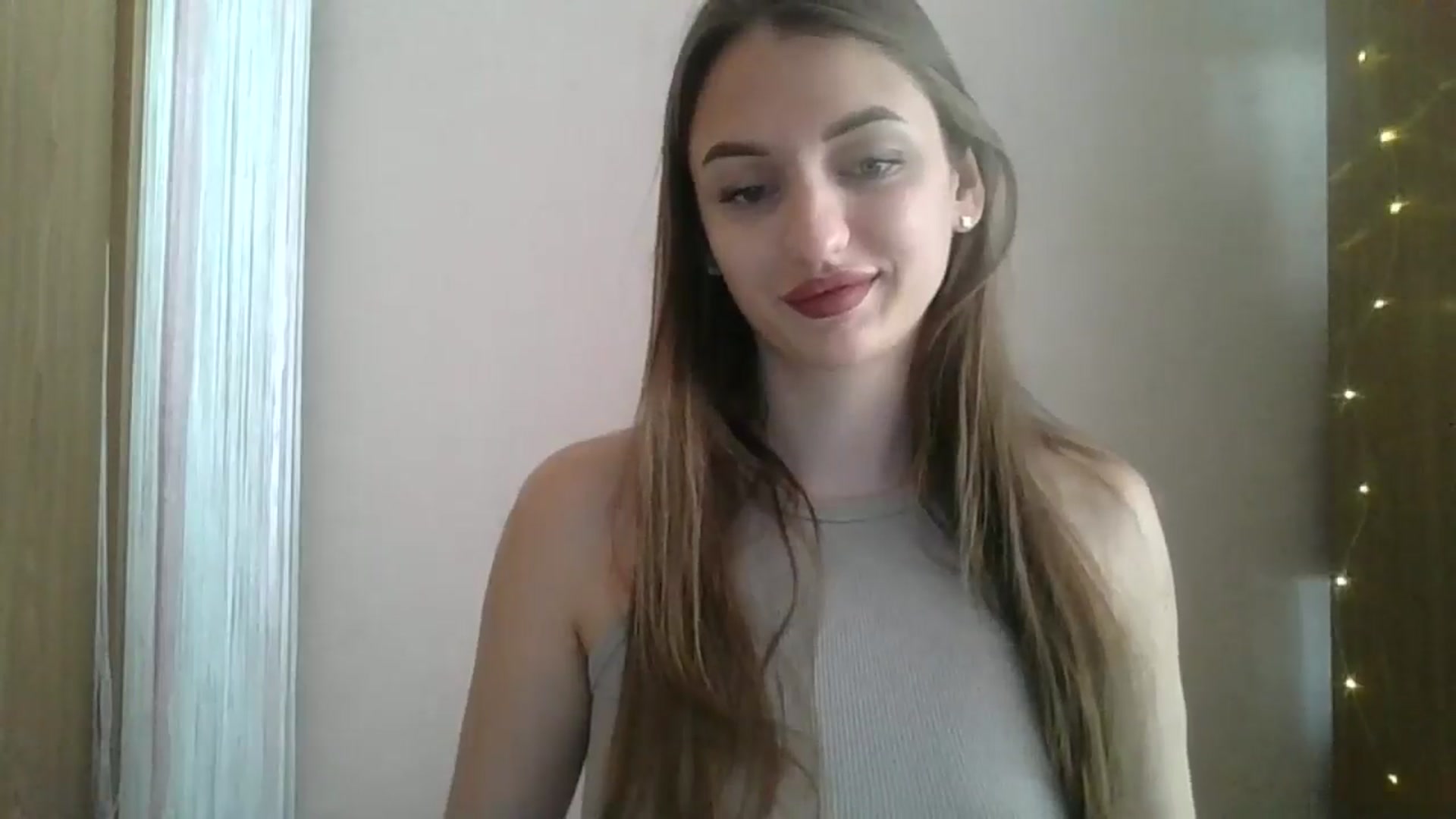 Gallery image thumbnail from SarahMills's myfreecams stream on, 09/08/2025, 08:45 image 4 of 20