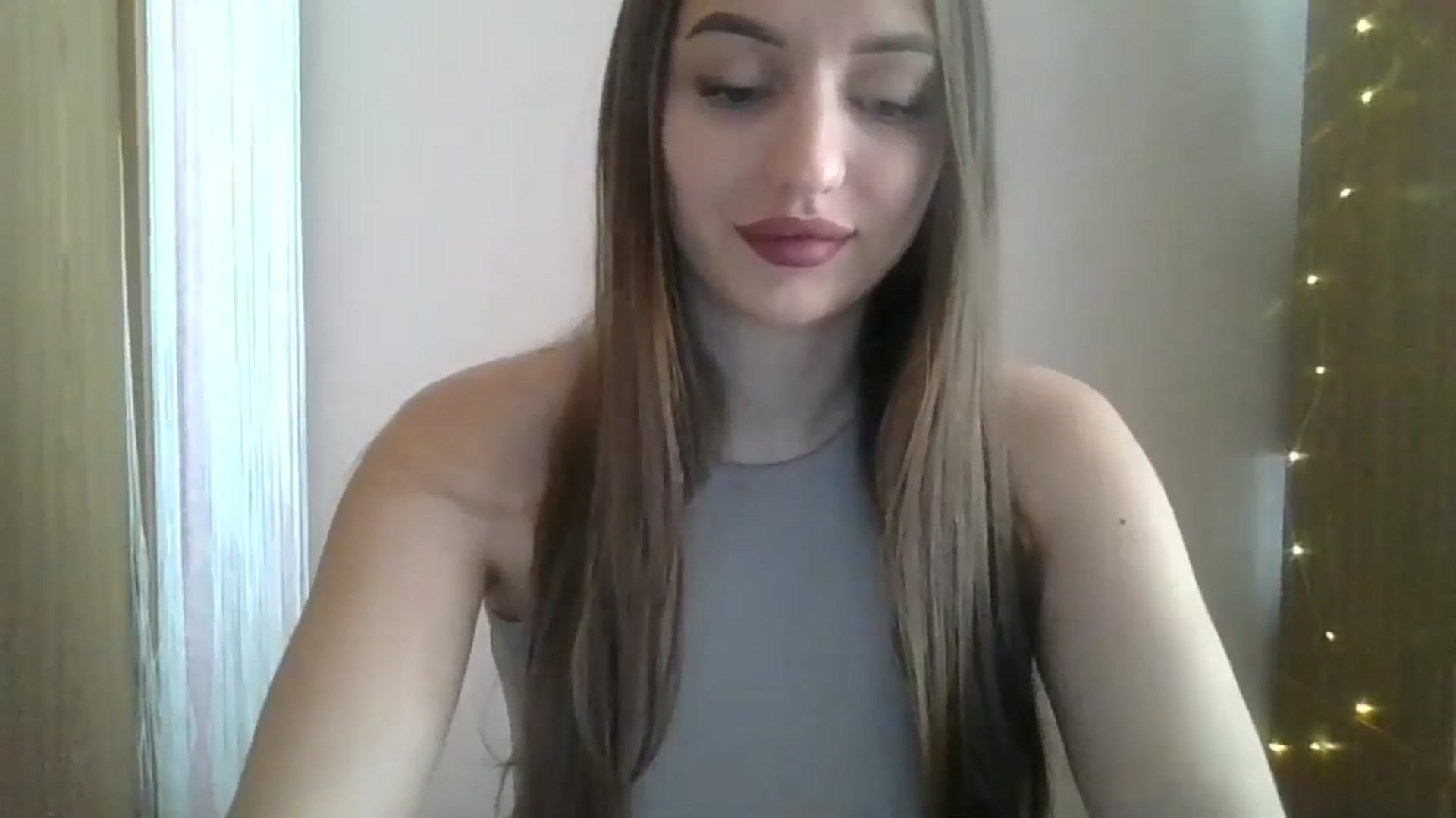 Gallery image thumbnail from SarahMills's myfreecams stream on, 09/08/2025, 08:45 image 8 of 20