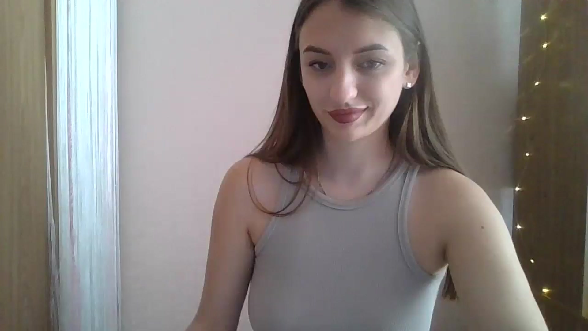 Gallery image thumbnail from SarahMills's myfreecams stream on, 09/08/2025, 09:32 image 3 of 20