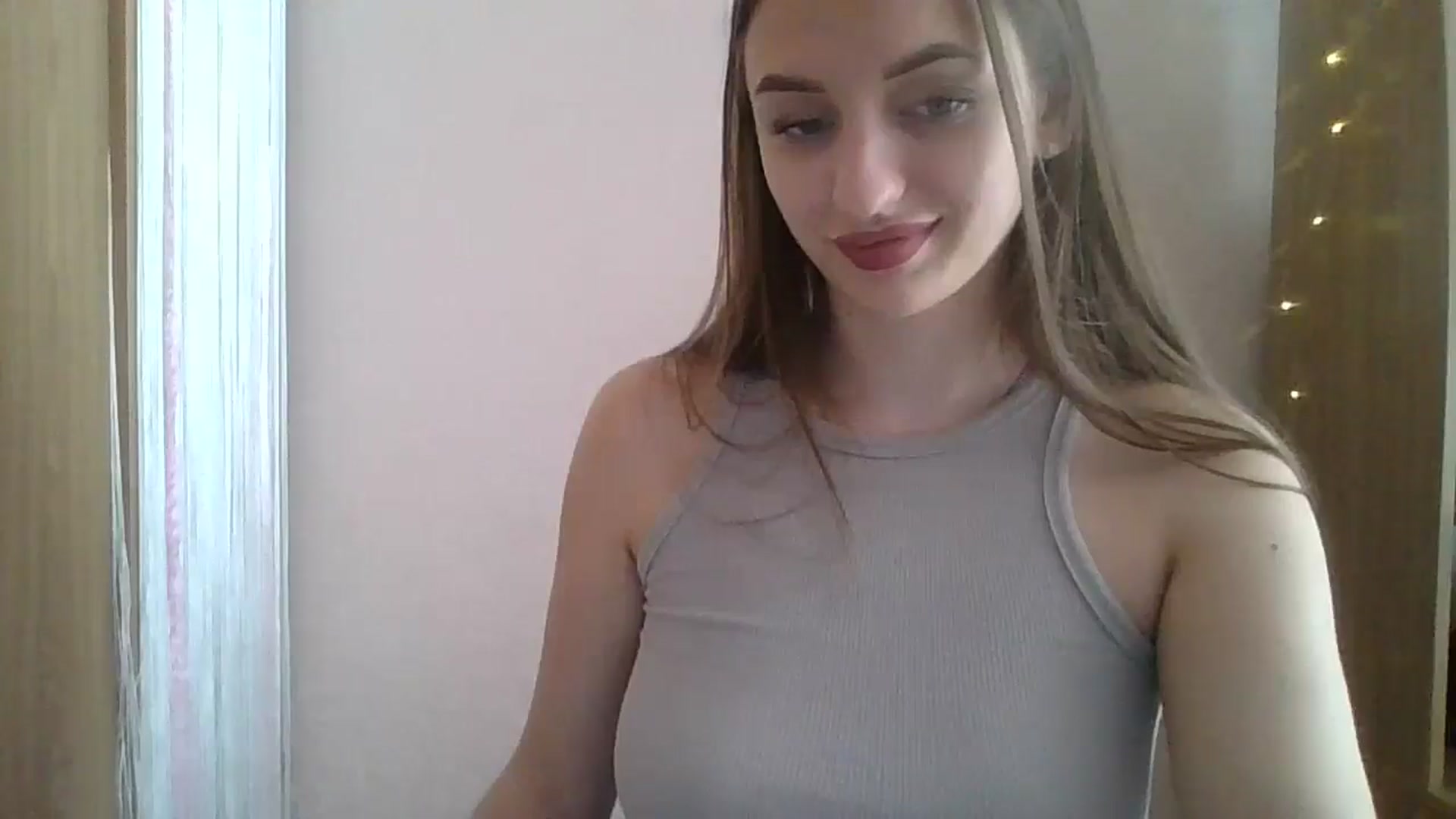 Gallery image thumbnail from SarahMills's myfreecams stream on, 09/08/2025, 10:15 image 13 of 20