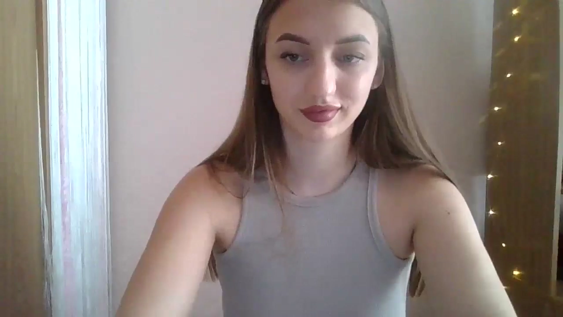 Gallery image thumbnail from SarahMills's myfreecams stream on, 09/08/2025, 10:15 image 17 of 20