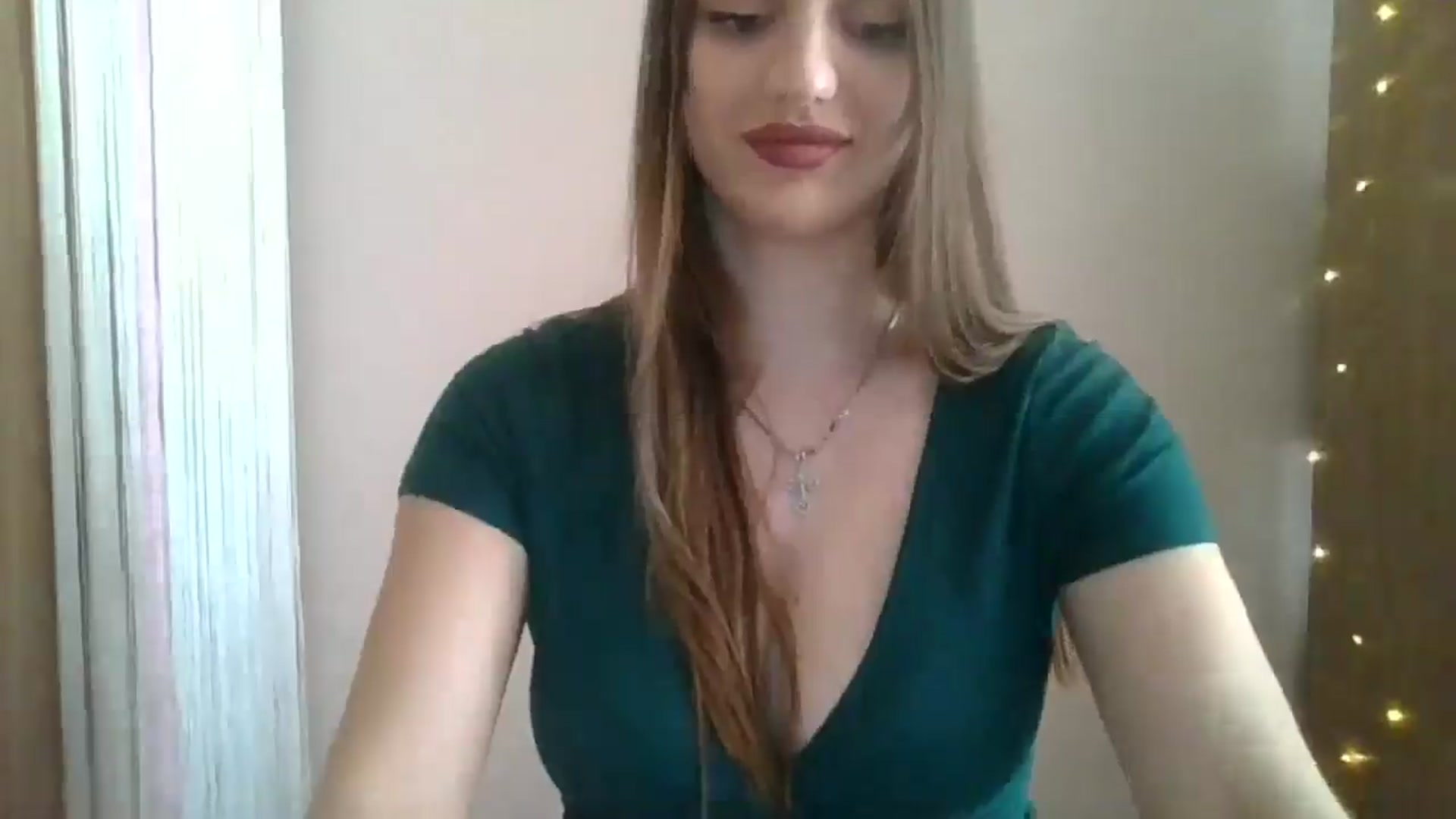 Gallery image thumbnail from SarahMills's myfreecams stream on, 09/14/2025, 12:01 image 11 of 20